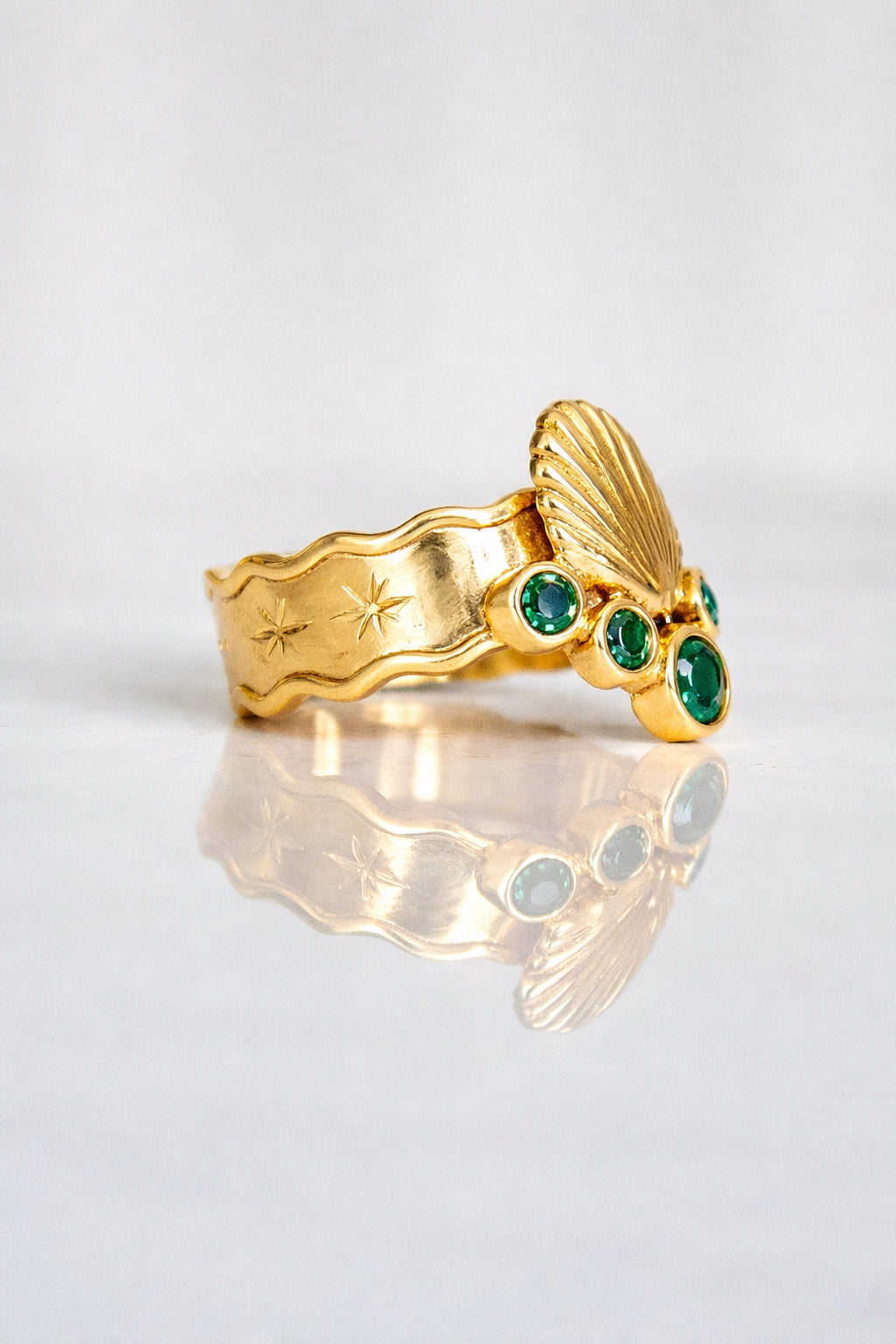 ANILLO CONMIISANKA GOLD DE CUARZO VERDE