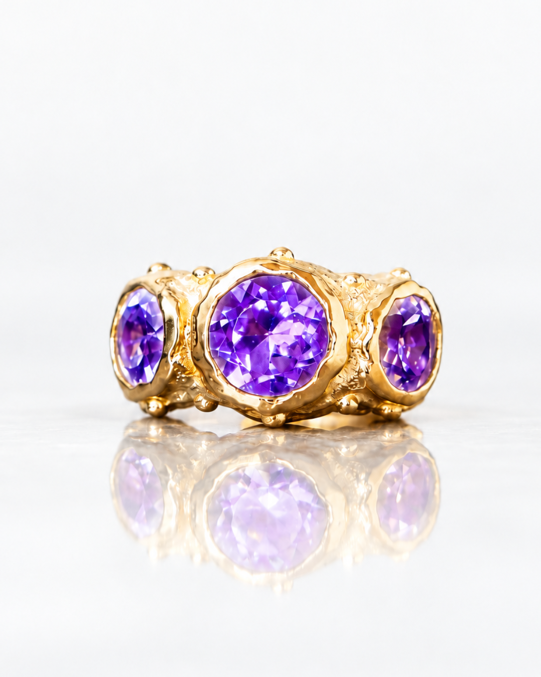 ARO EARCUFF SOLENE ORO Y AMATISTAS