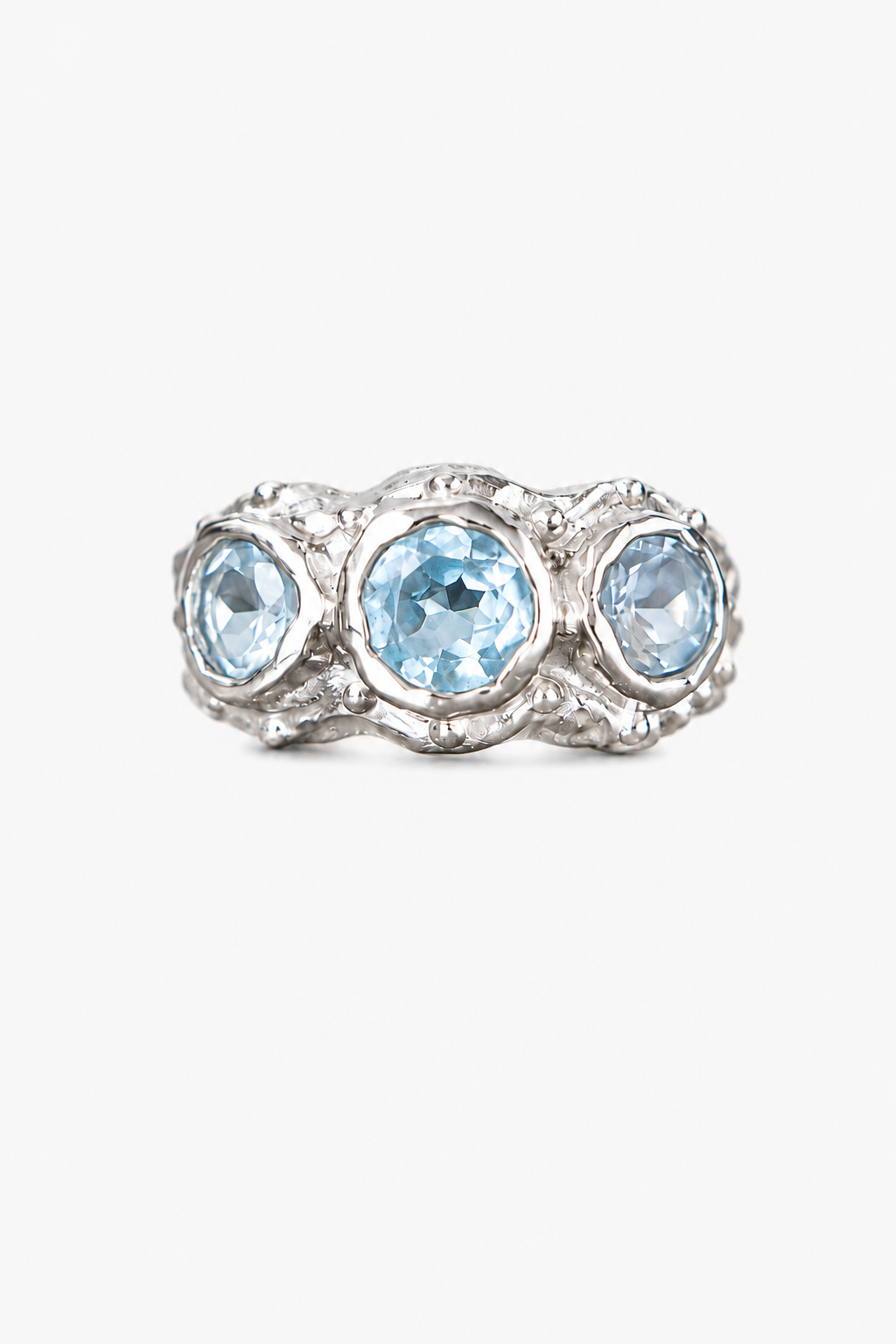 ANILLO SOLENE DE PLATA Y TOPACIOS CELESTES