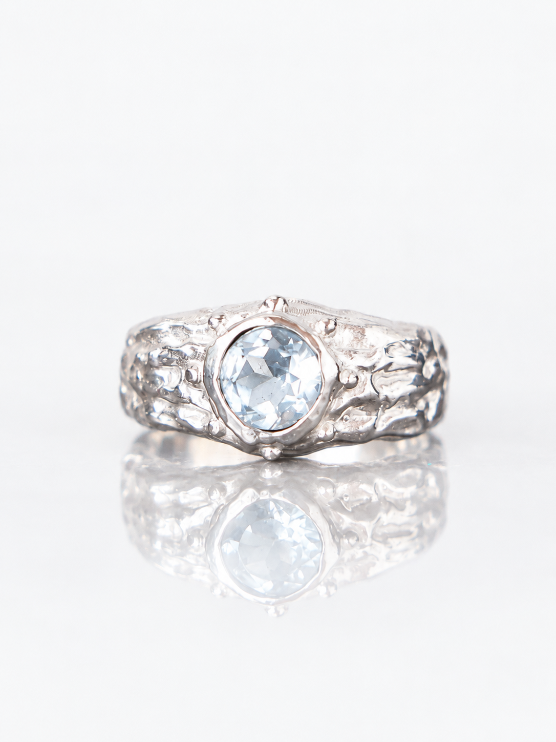 ANILLO SELES DE PLATA Y TOPACIO CELESTE