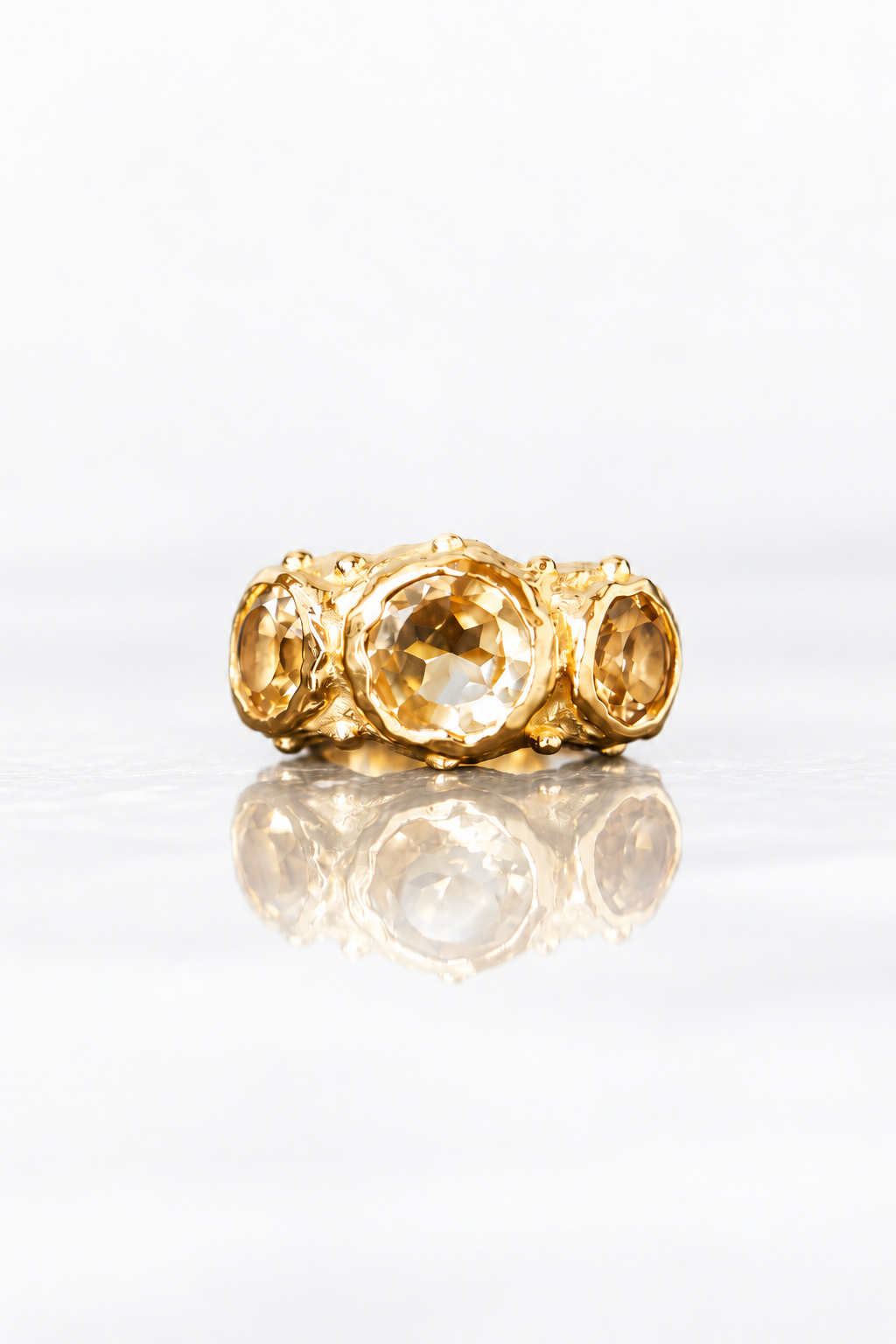 ARO EARCUFF SOLENE ORO Y CITRINO