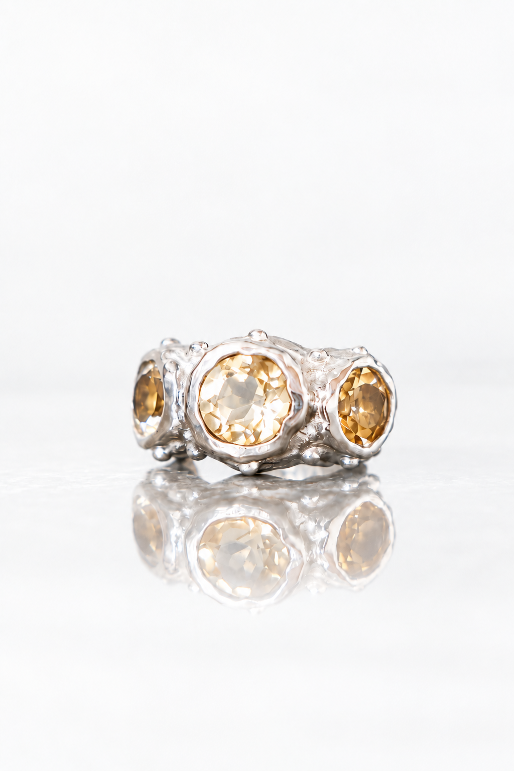 ARO EARCUFF SOLENE DE PLATA Y CITRINO