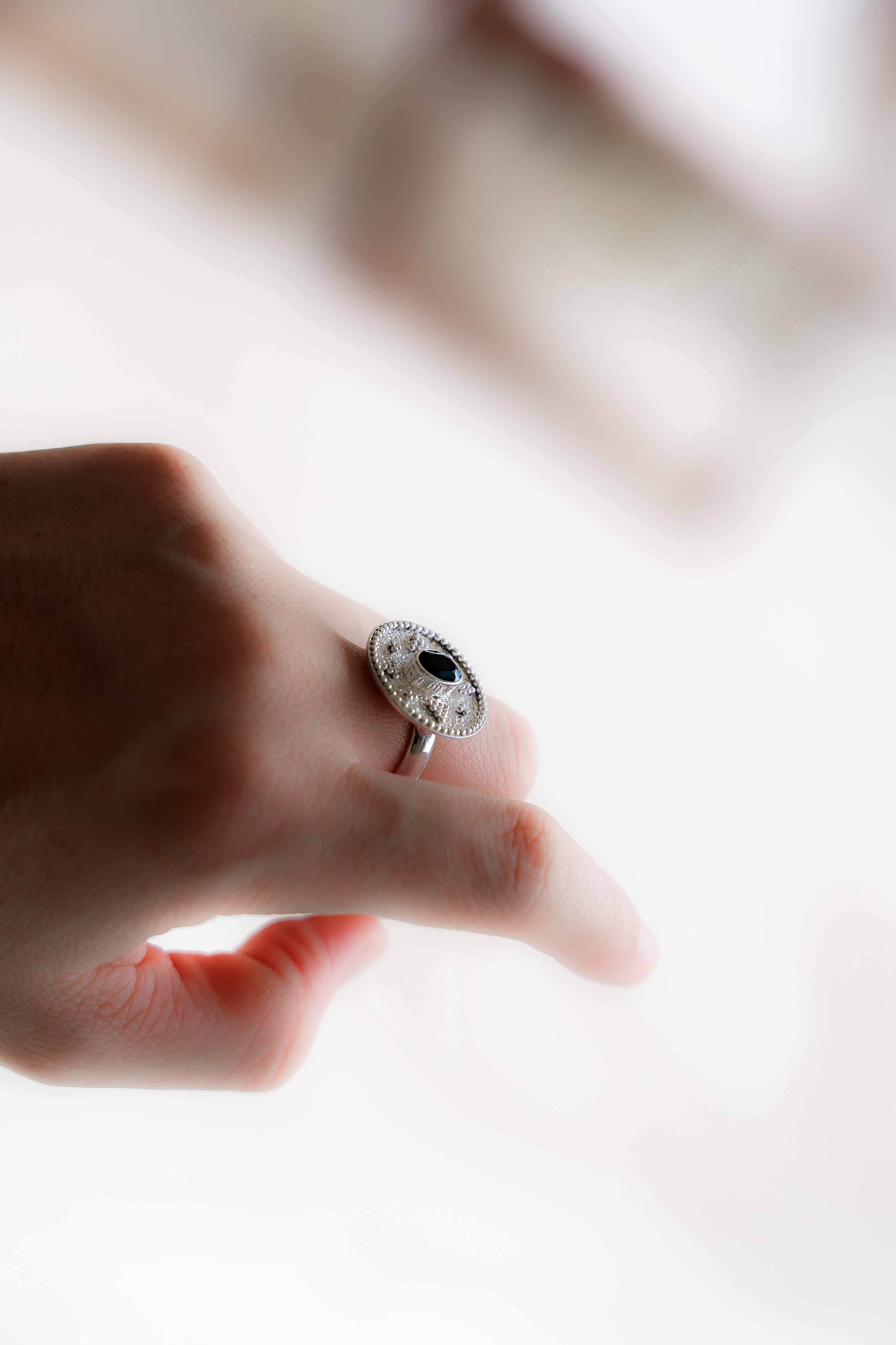 ANILLO OMU ONIX