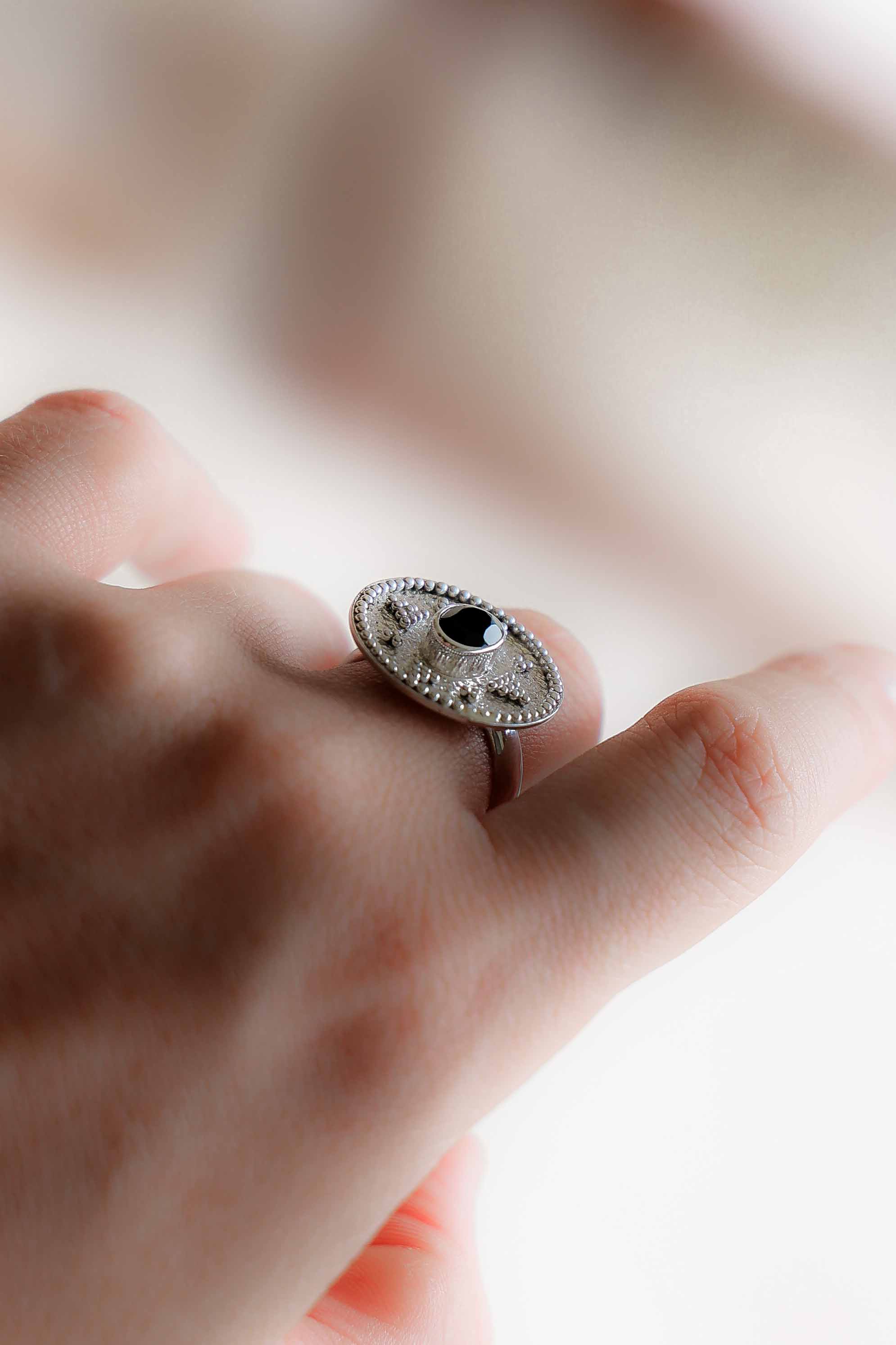 ANILLO OMU ONIX