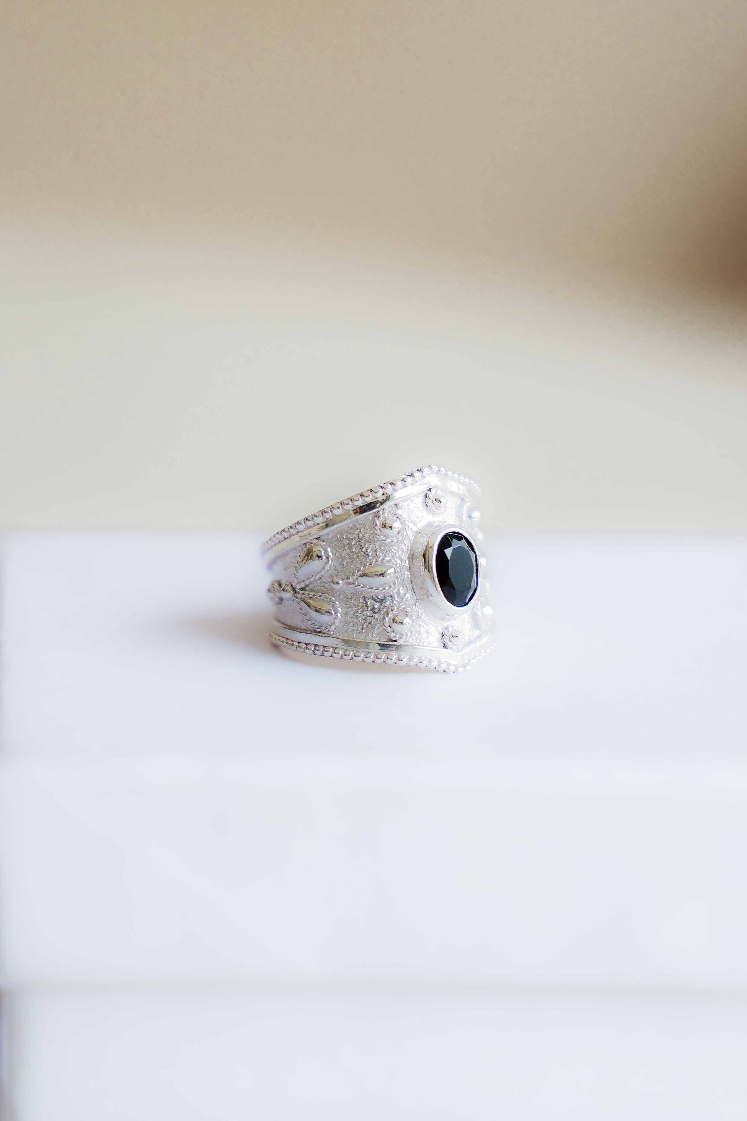 ANILLO ONIRI ONIX