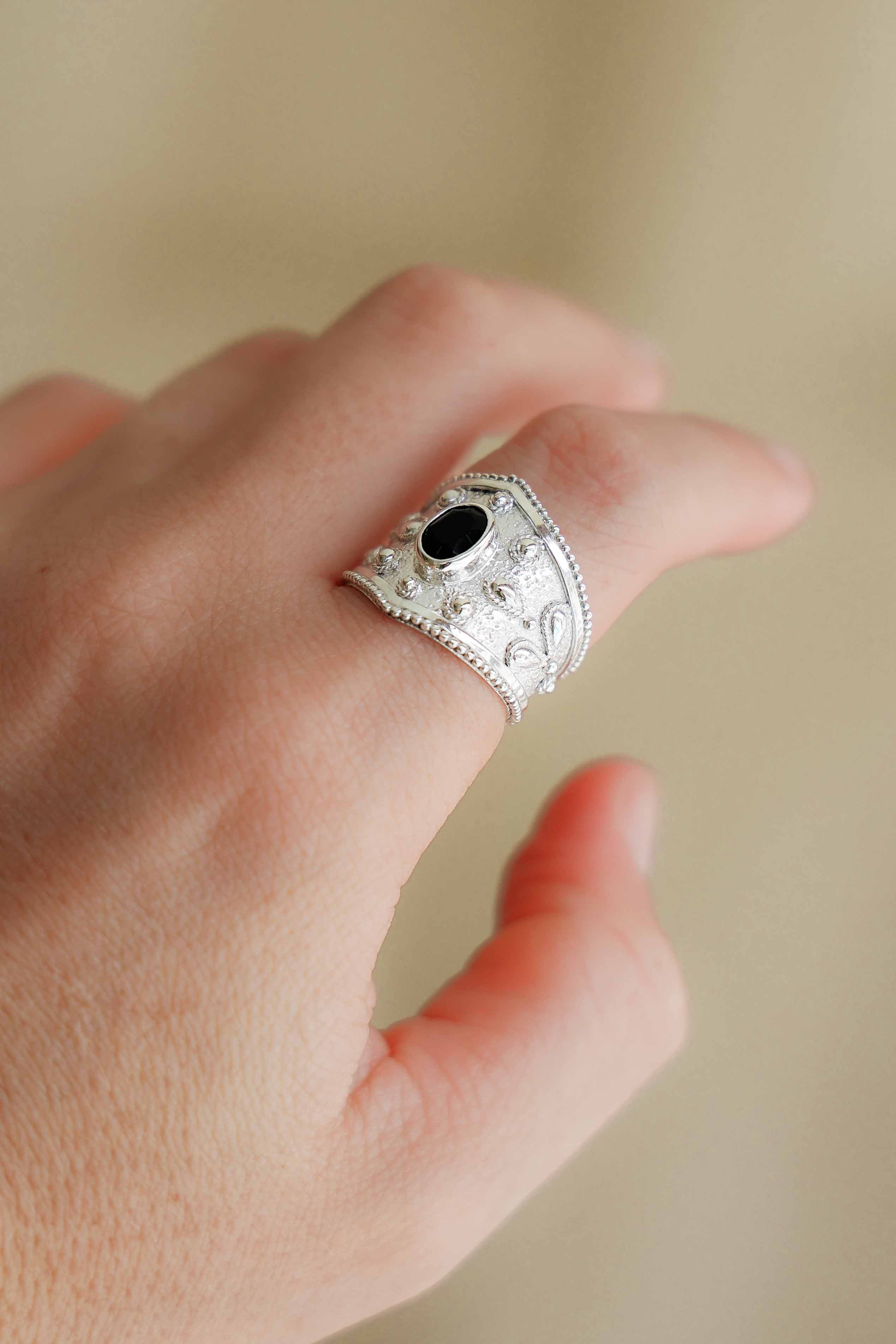 ANILLO ONIRI ONIX