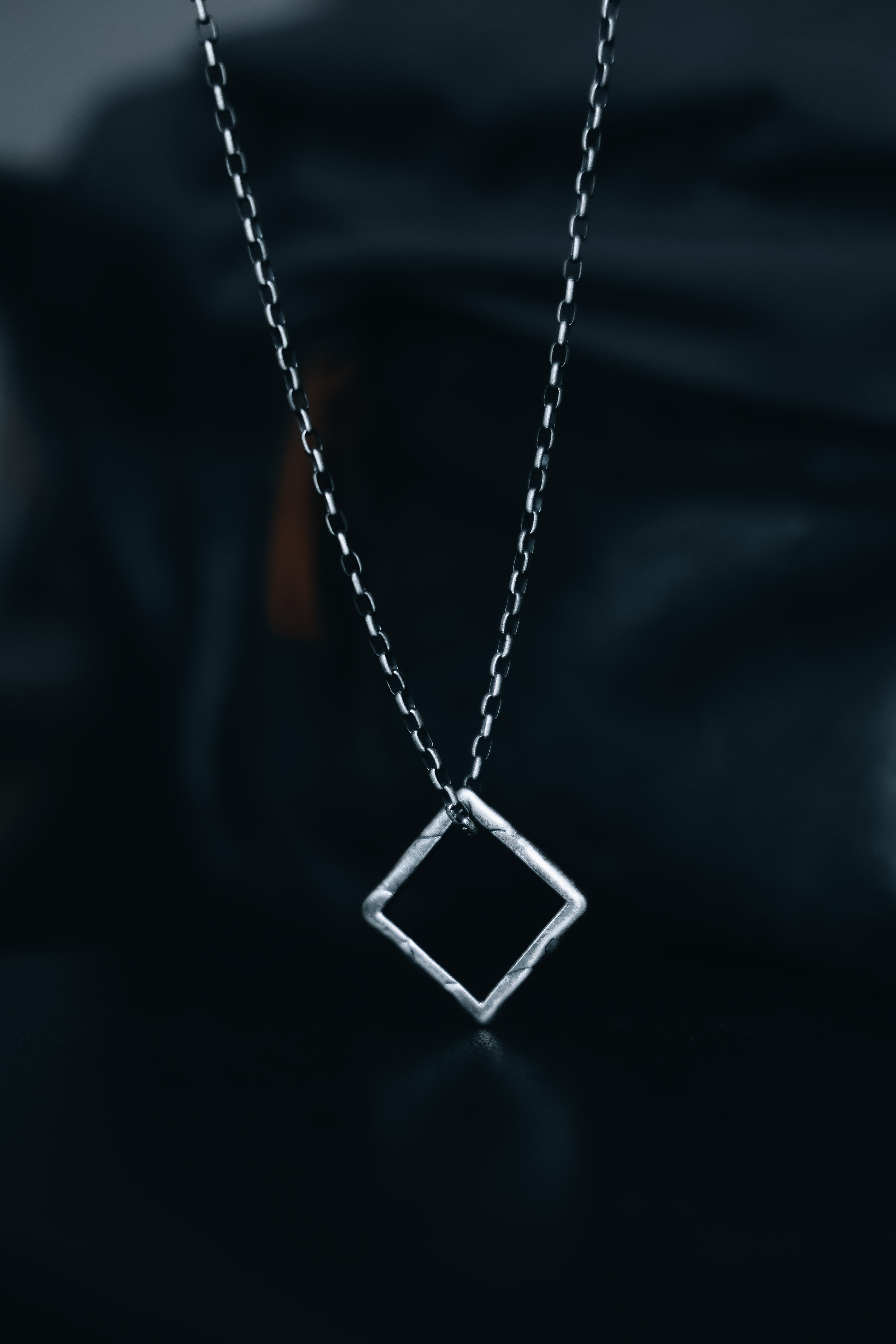 COLLAR NEXUS