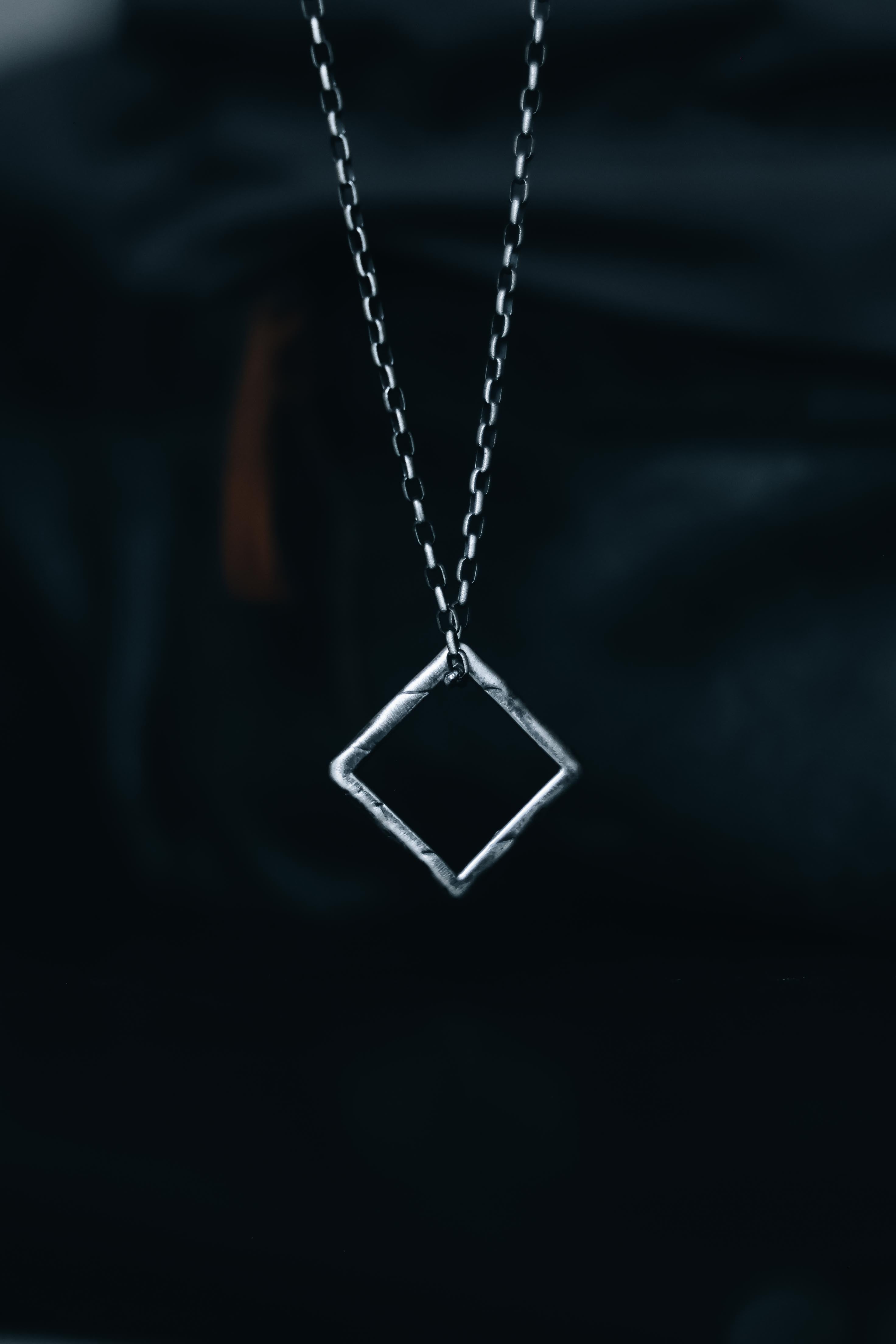 COLLAR NEXUS