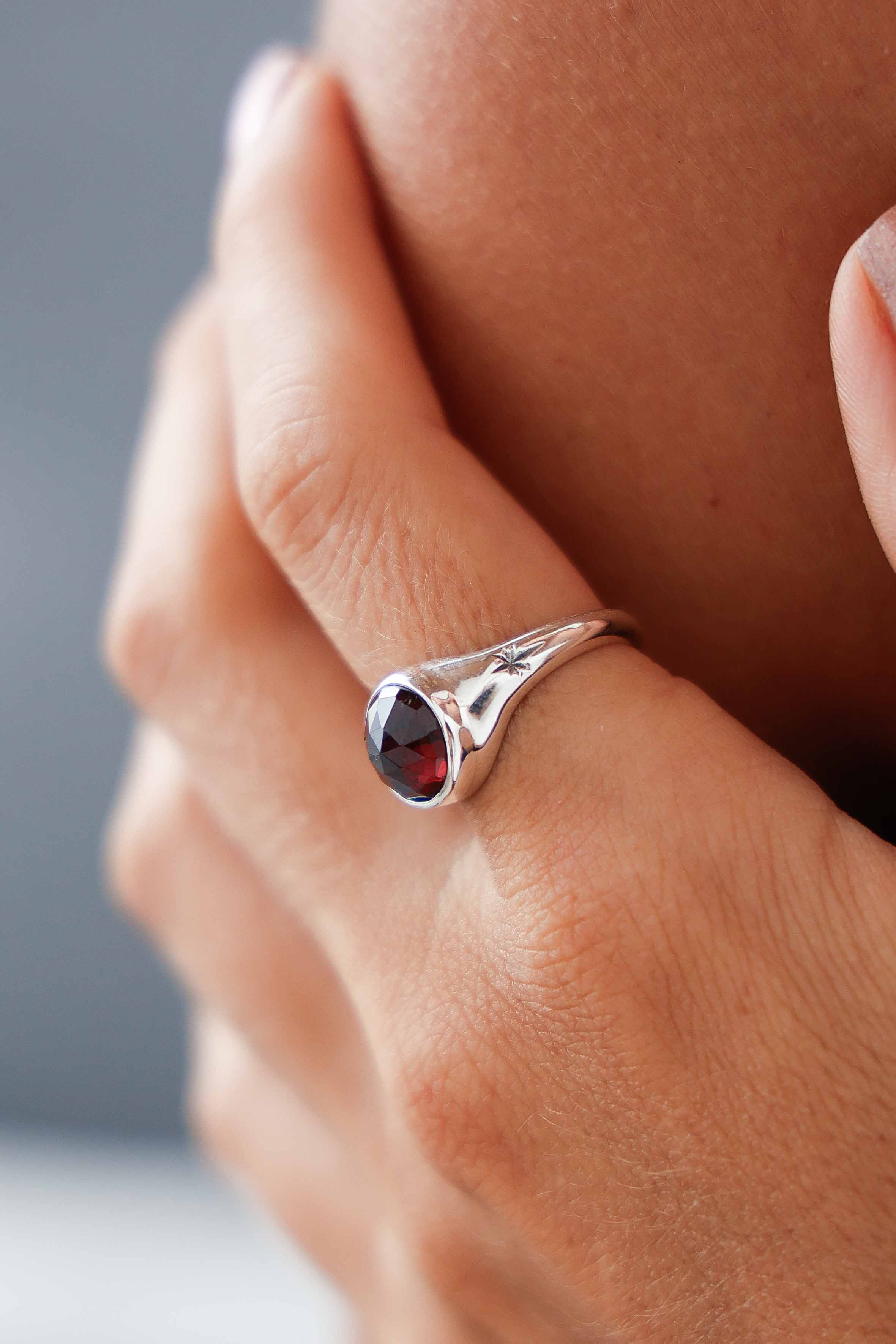 ANILLO GALAXY GRANATE