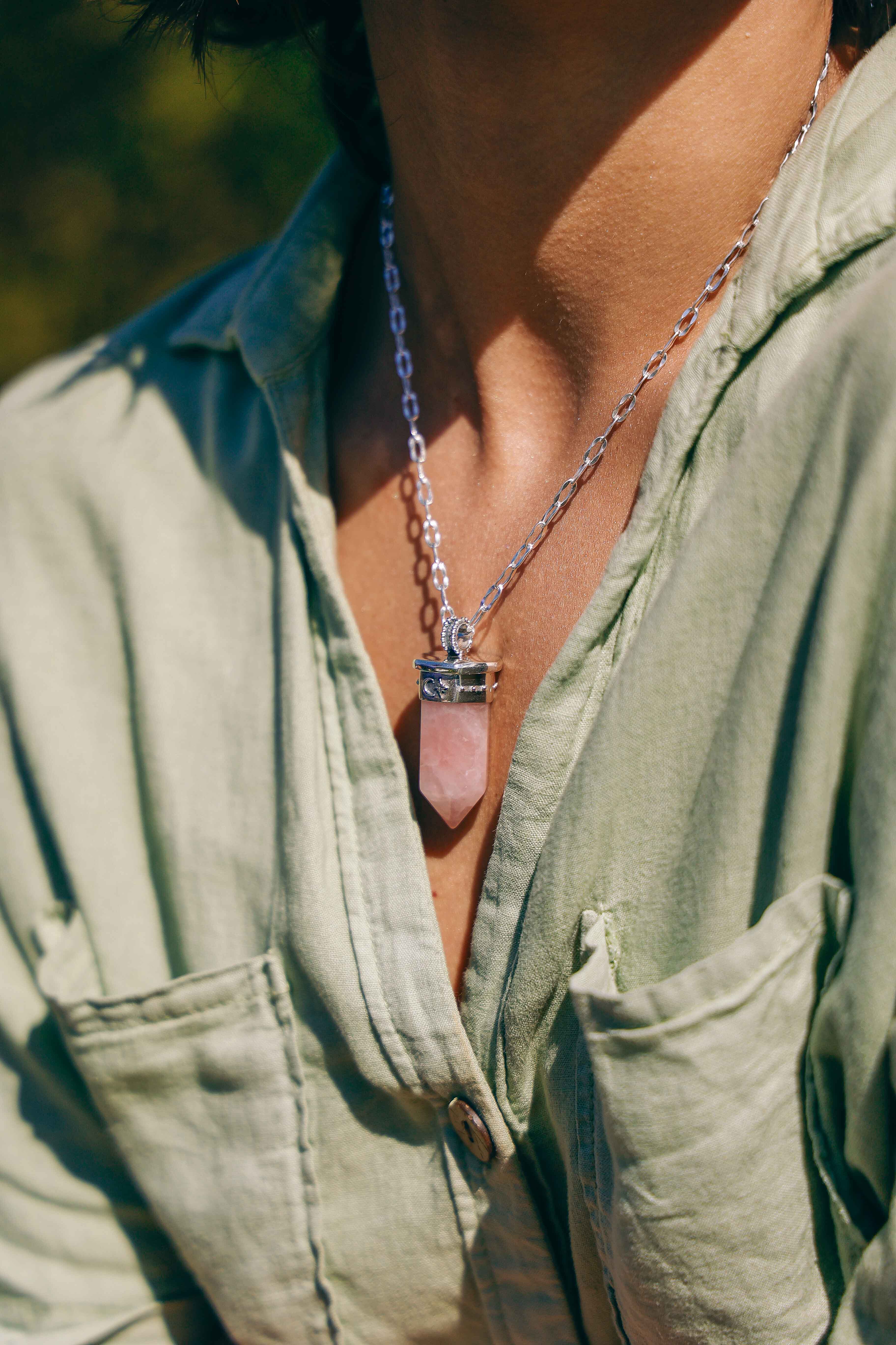 COLLAR TALISMAN ROSA + CADENA GRUESA