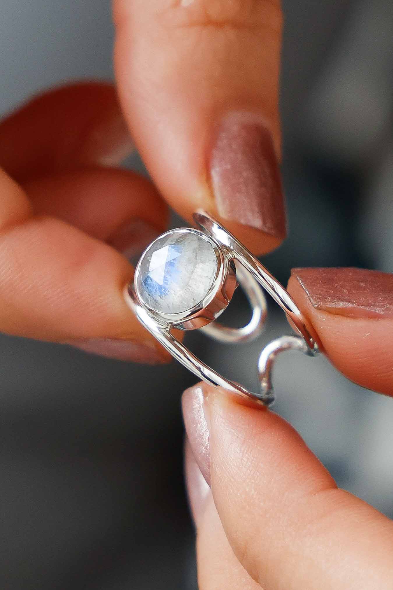 ANILLO NADRA PIEDRALUNA