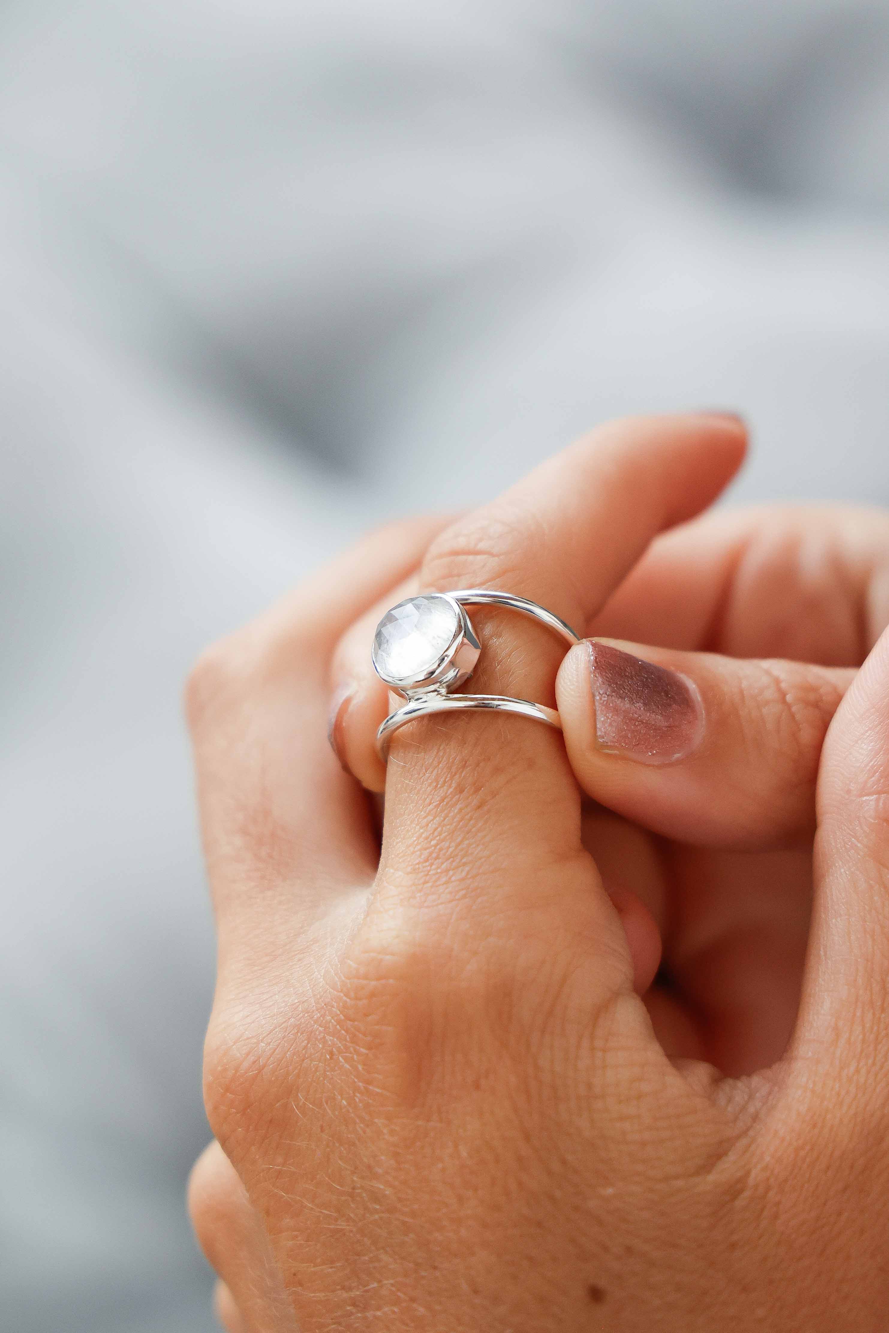ANILLO NADRA PIEDRALUNA