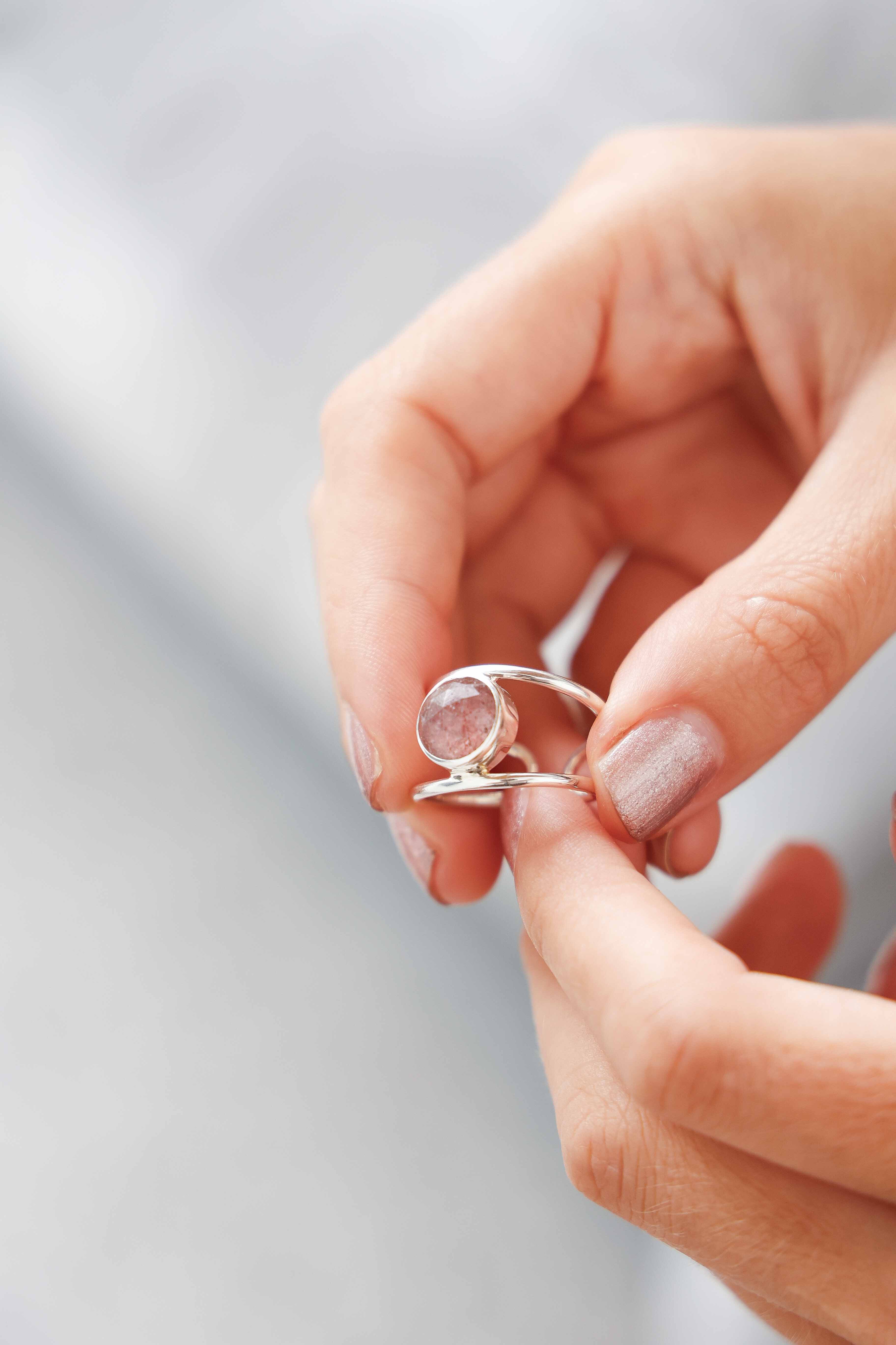 ANILLO NADRA CUARZO CHERRY