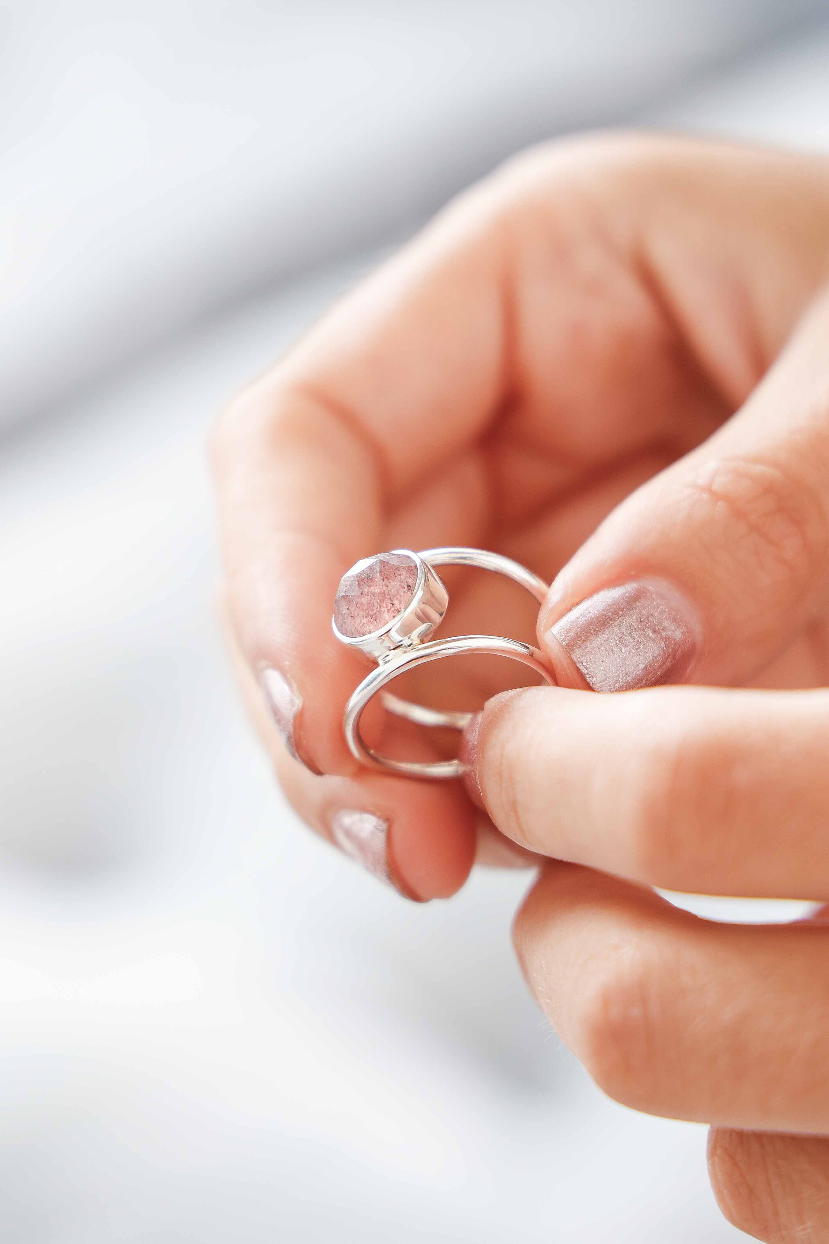 ANILLO NADRA CUARZO CHERRY