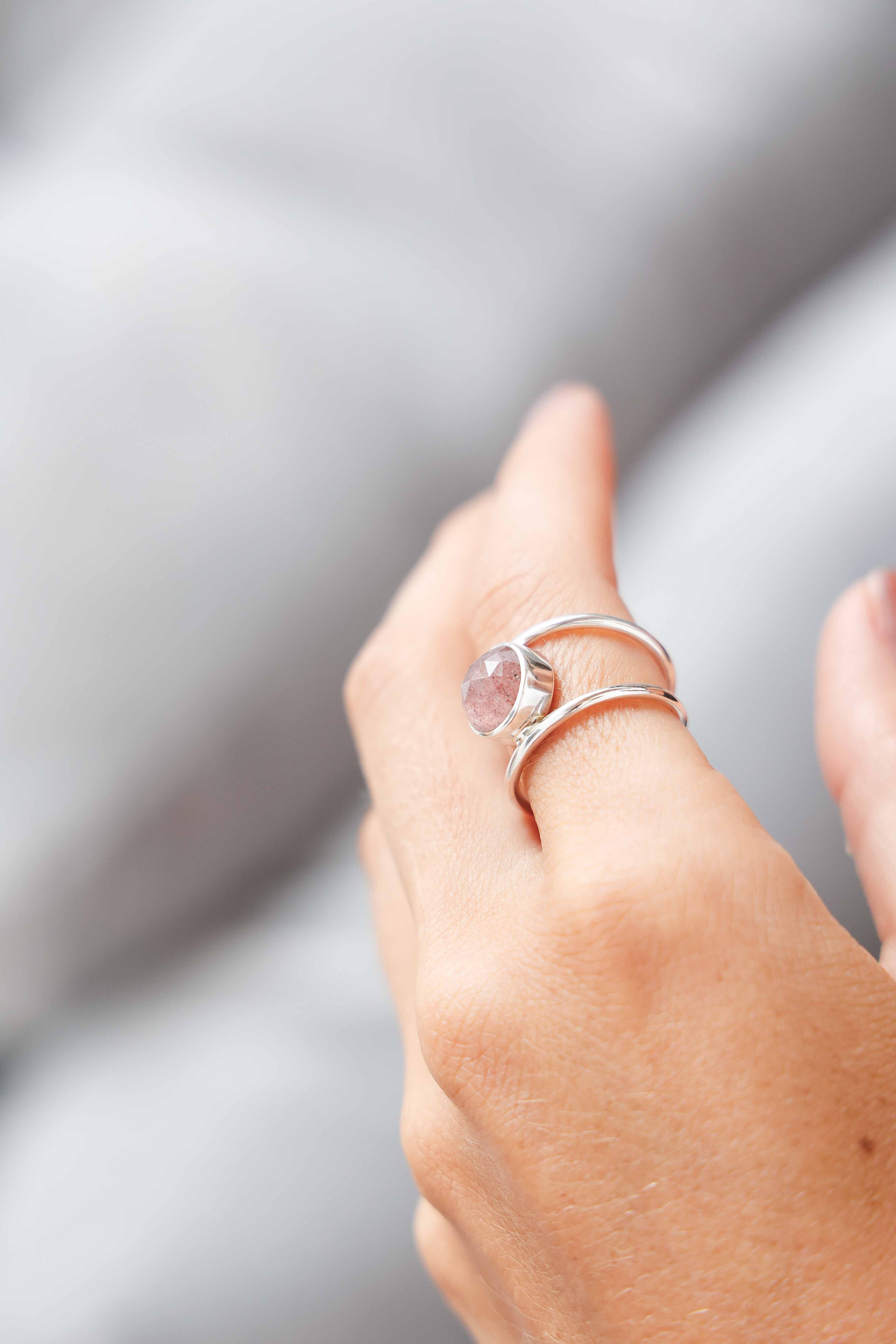 ANILLO NADRA CUARZO CHERRY
