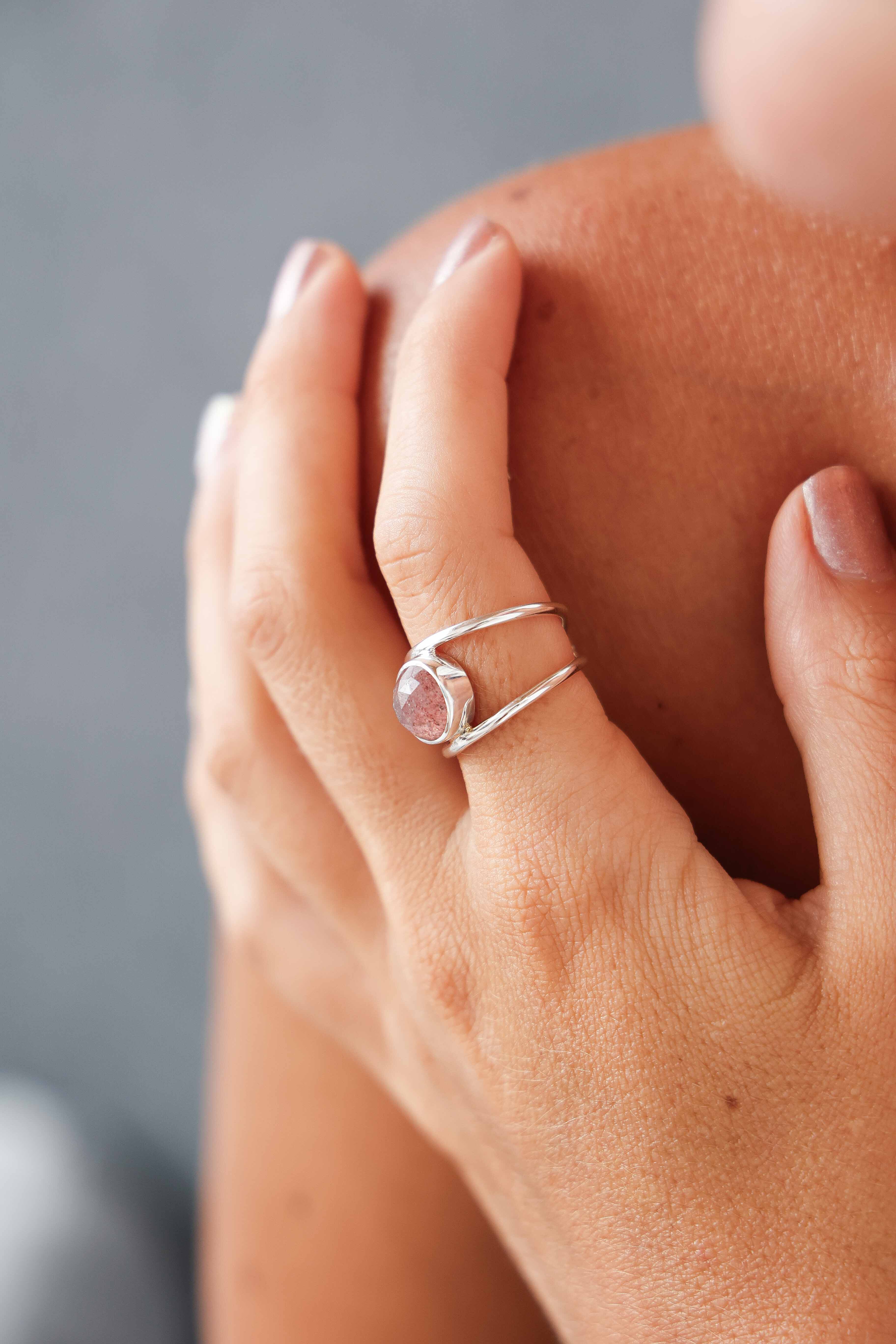 ANILLO NADRA CUARZO CHERRY