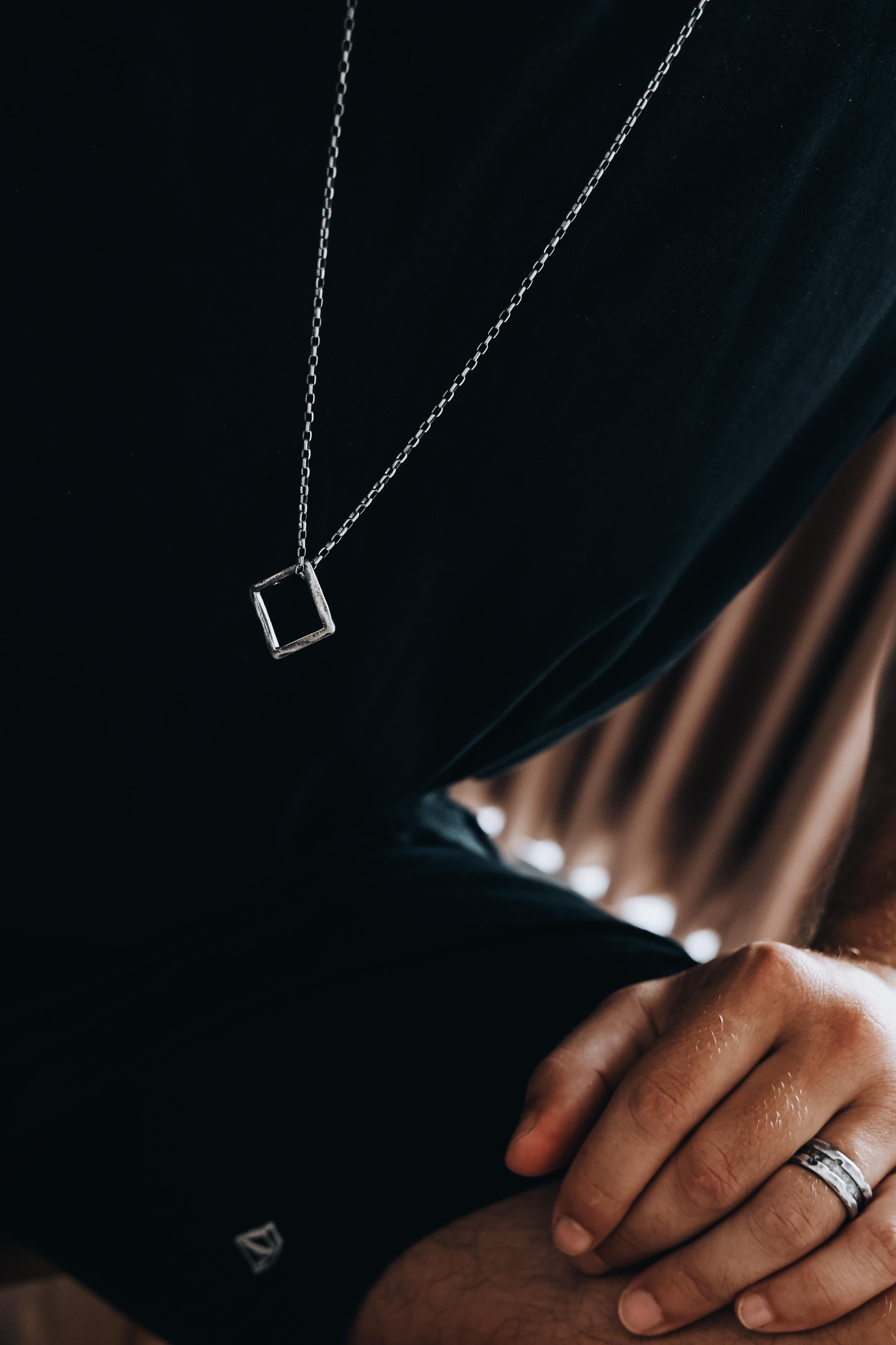 COLLAR NEXUS