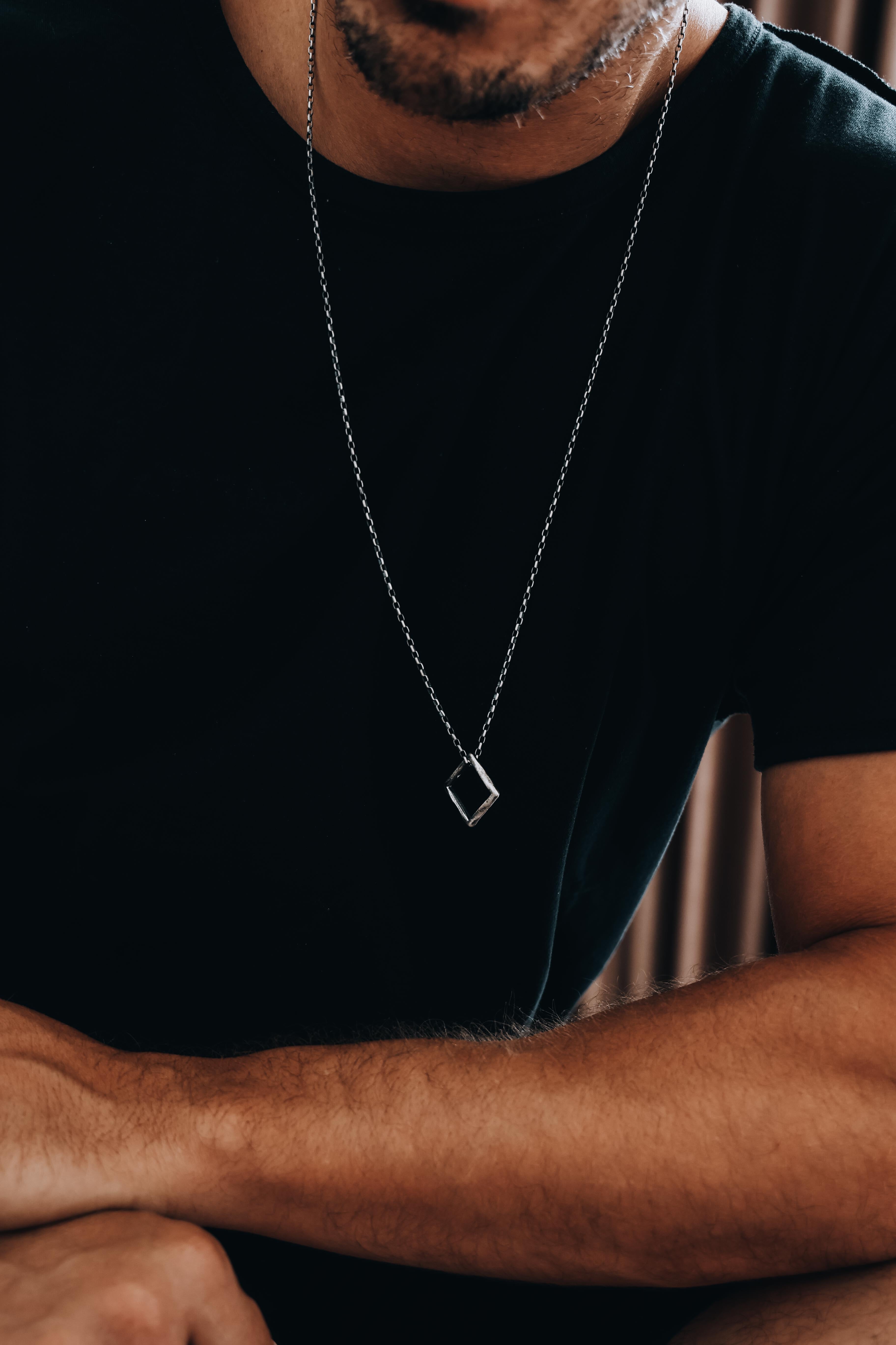 COLLAR NEXUS