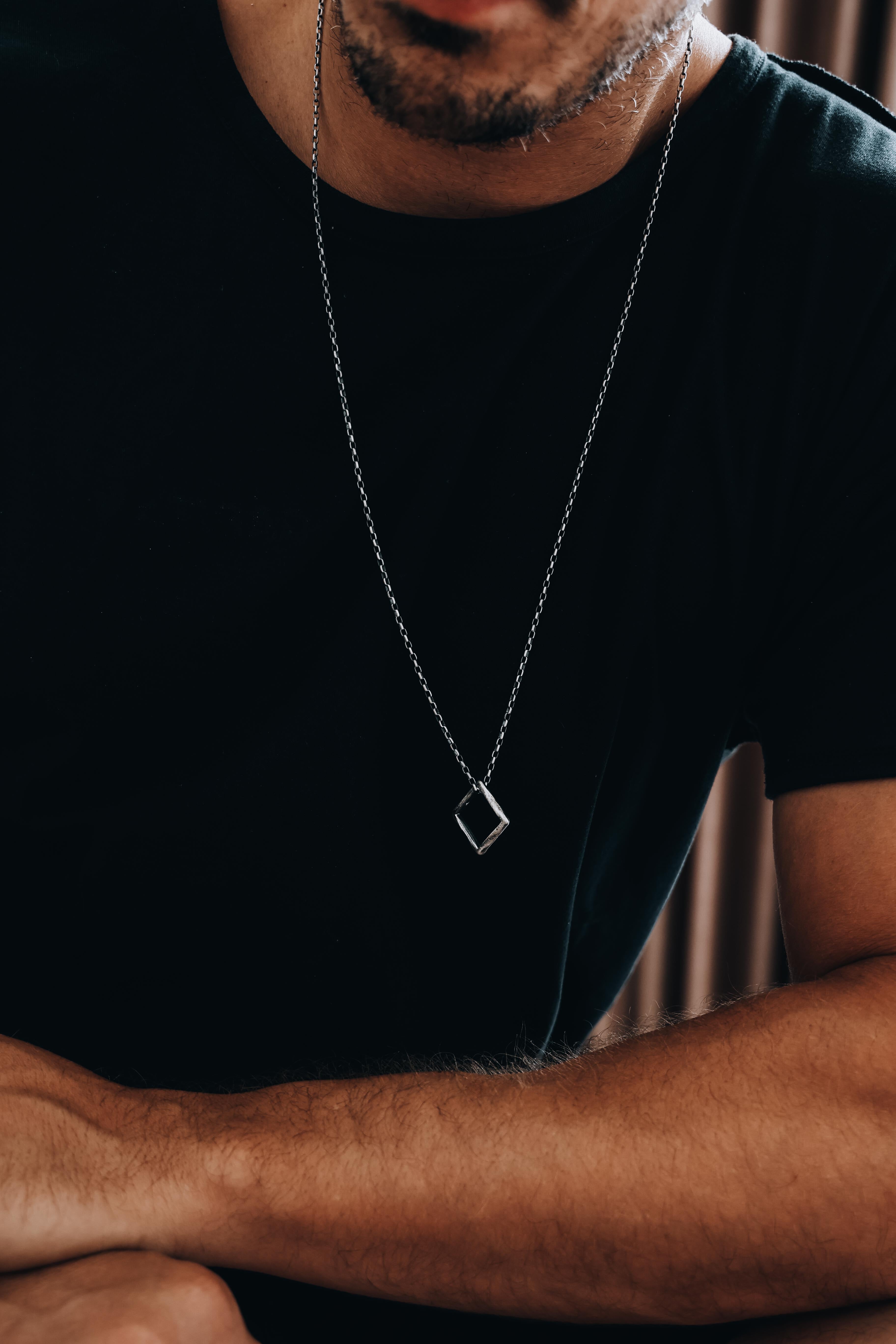 COLLAR NEXUS