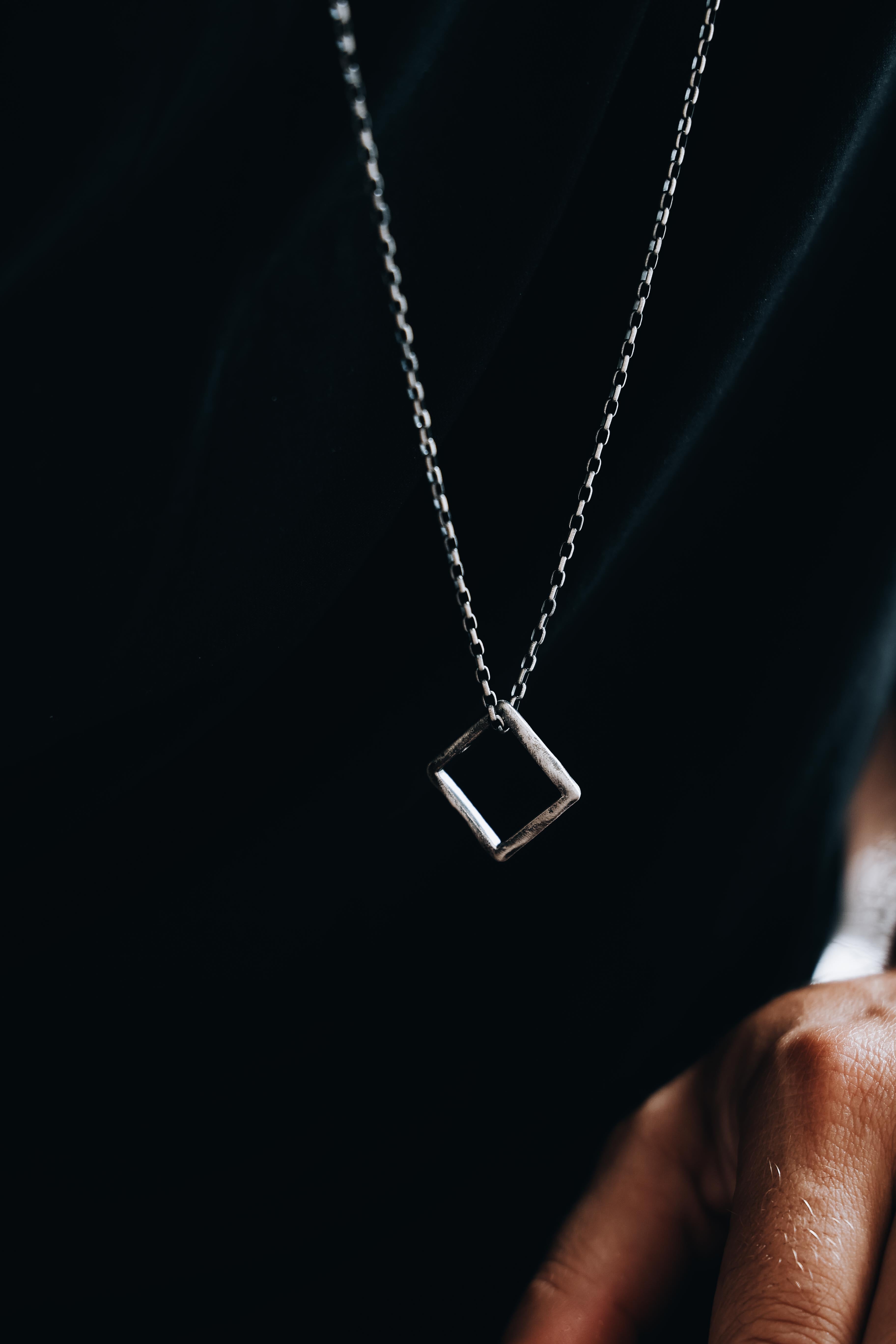 COLLAR NEXUS