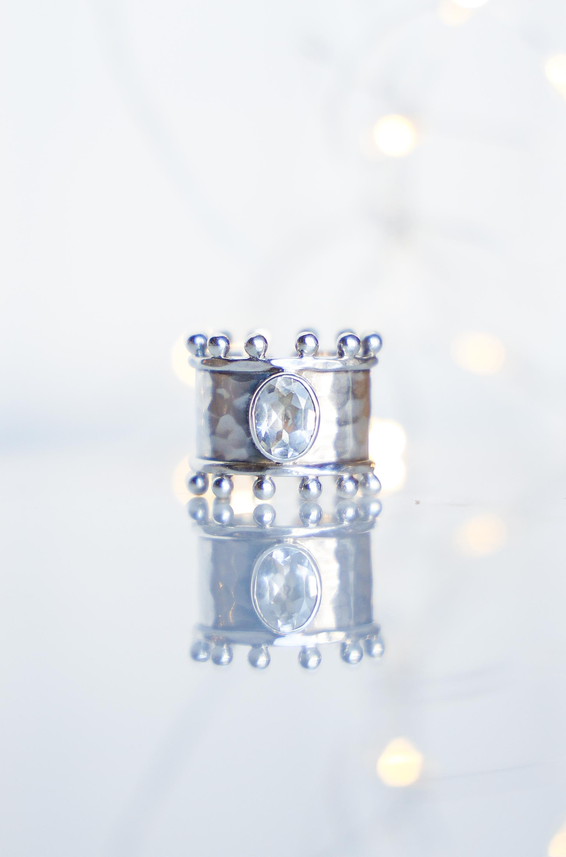 ANILLO ÉTER DE PLATA Y TOPACIO BLANCO