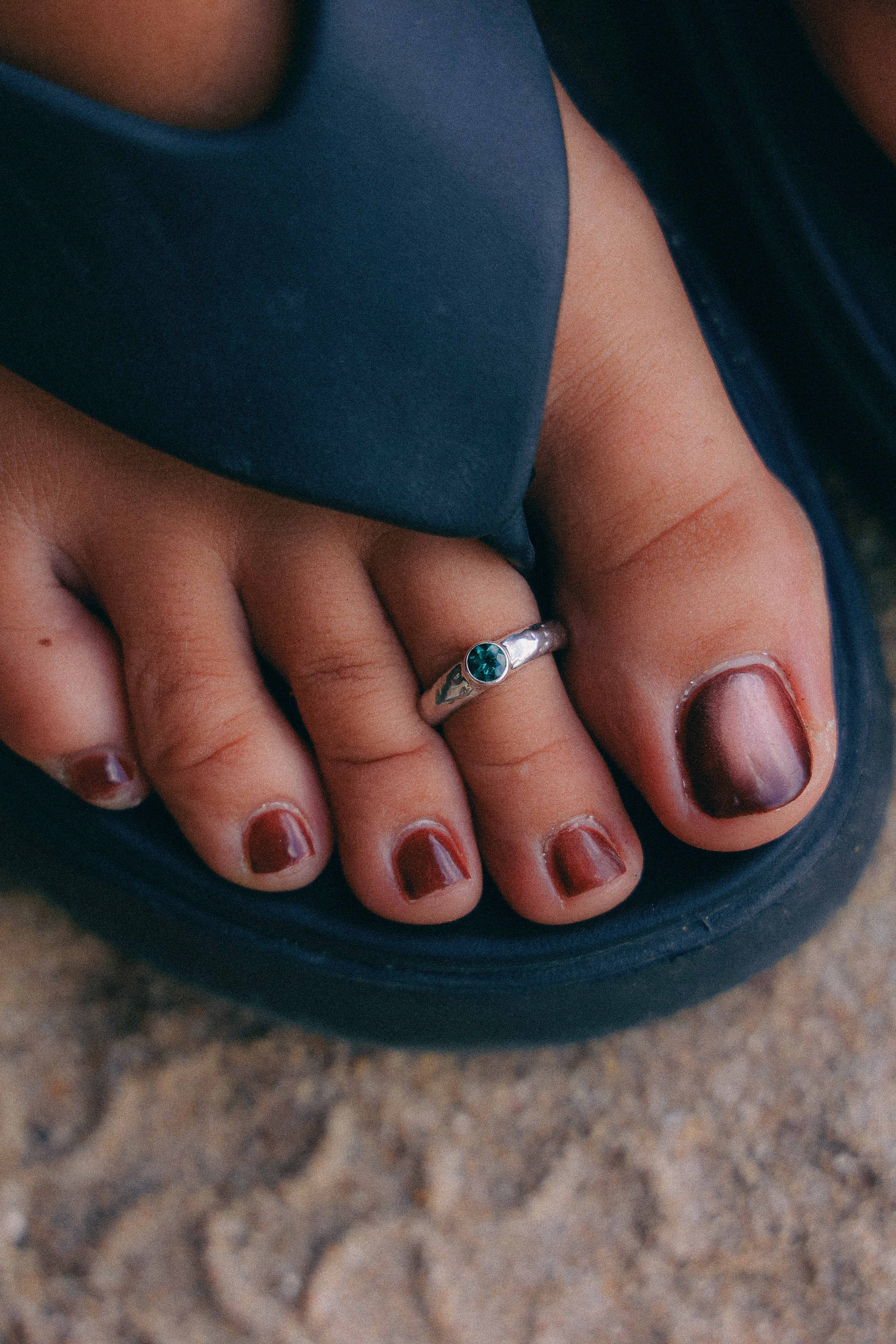 ANILLO DE PIE HAMMER DE PLATA Y CUARZO VERDE