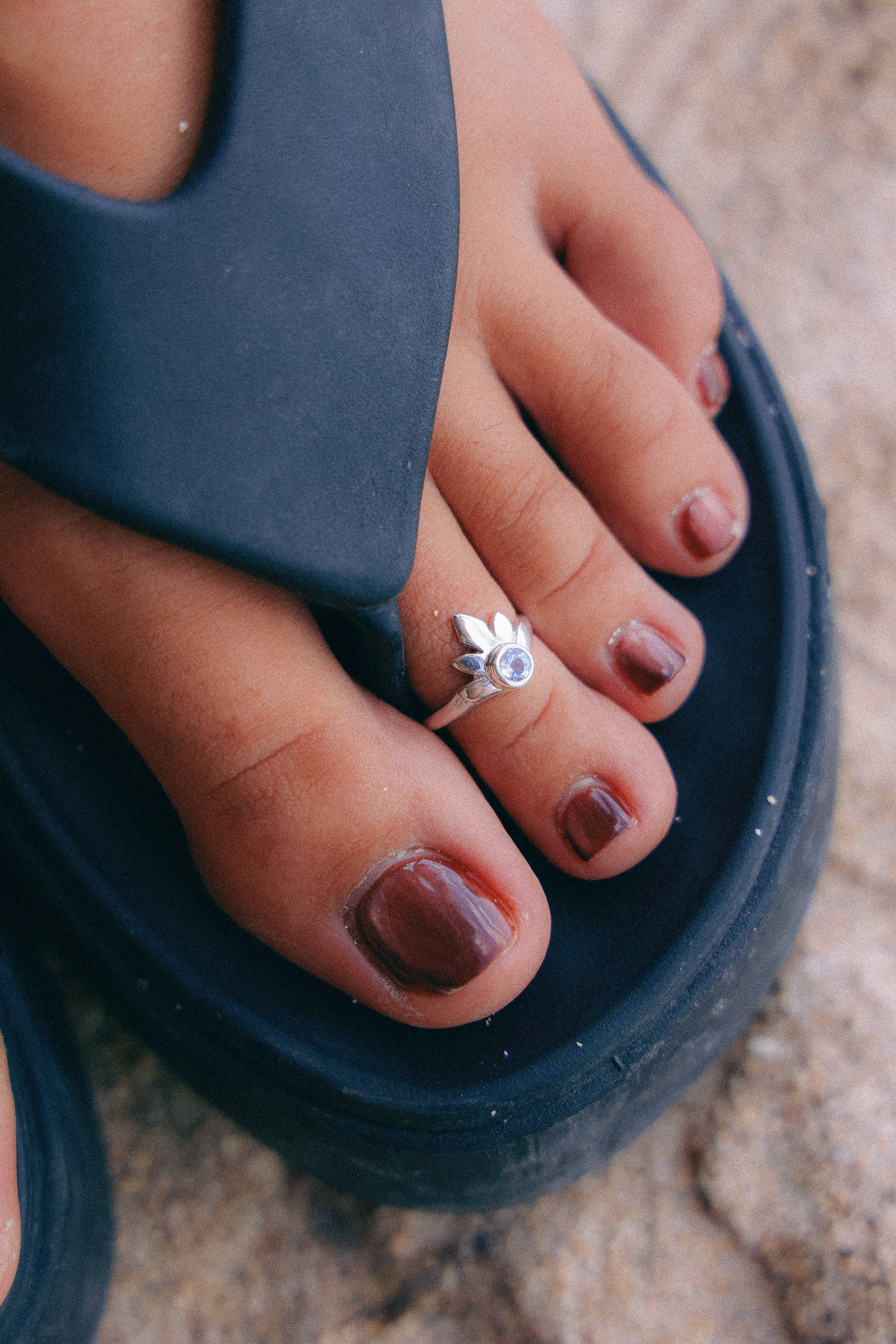 ANILLO DE PIE IRIS DE PLATA Y TOPACIO