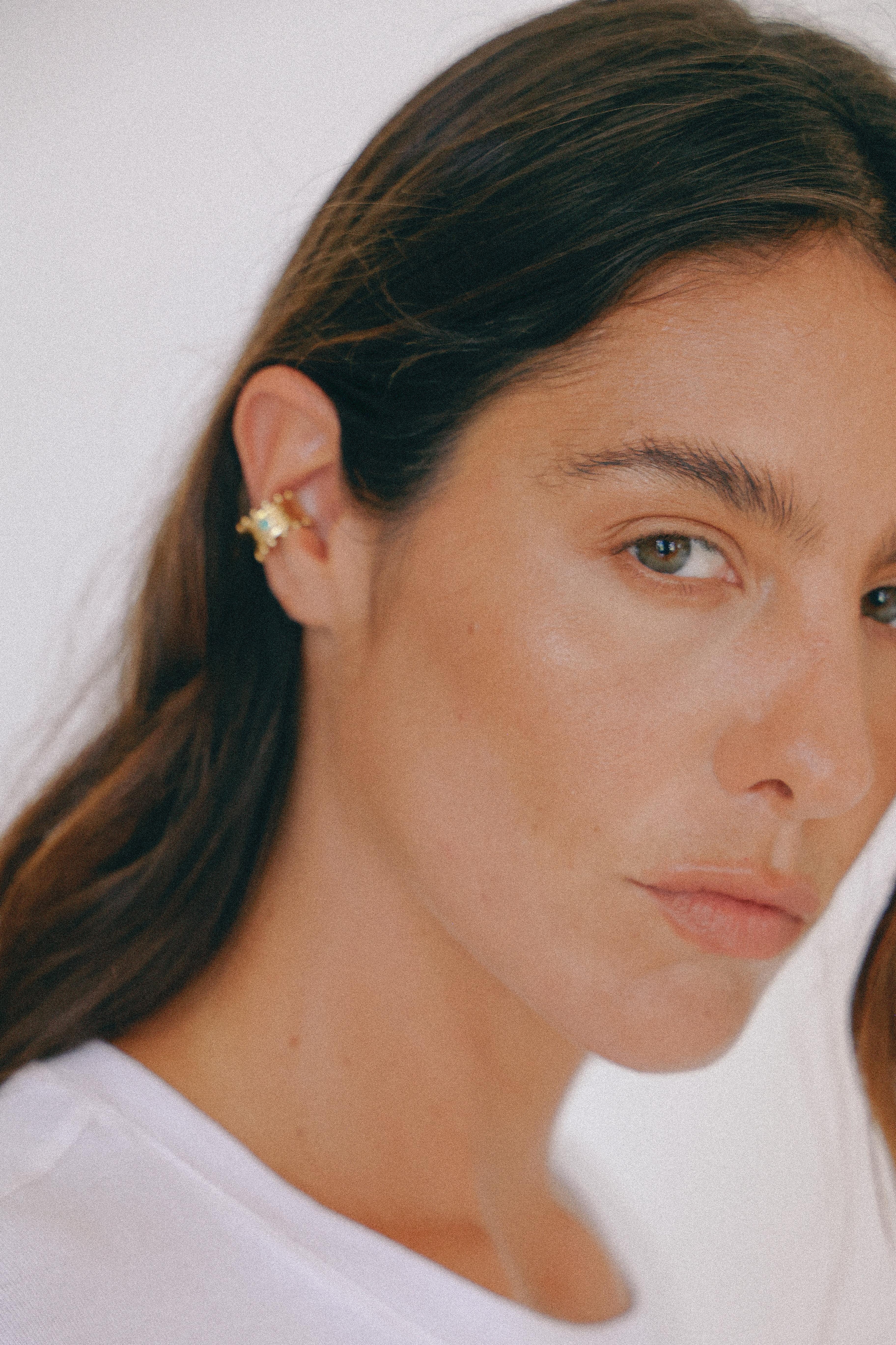 ARO EARCUFF ETER GOLD Y CUARZO VERDE