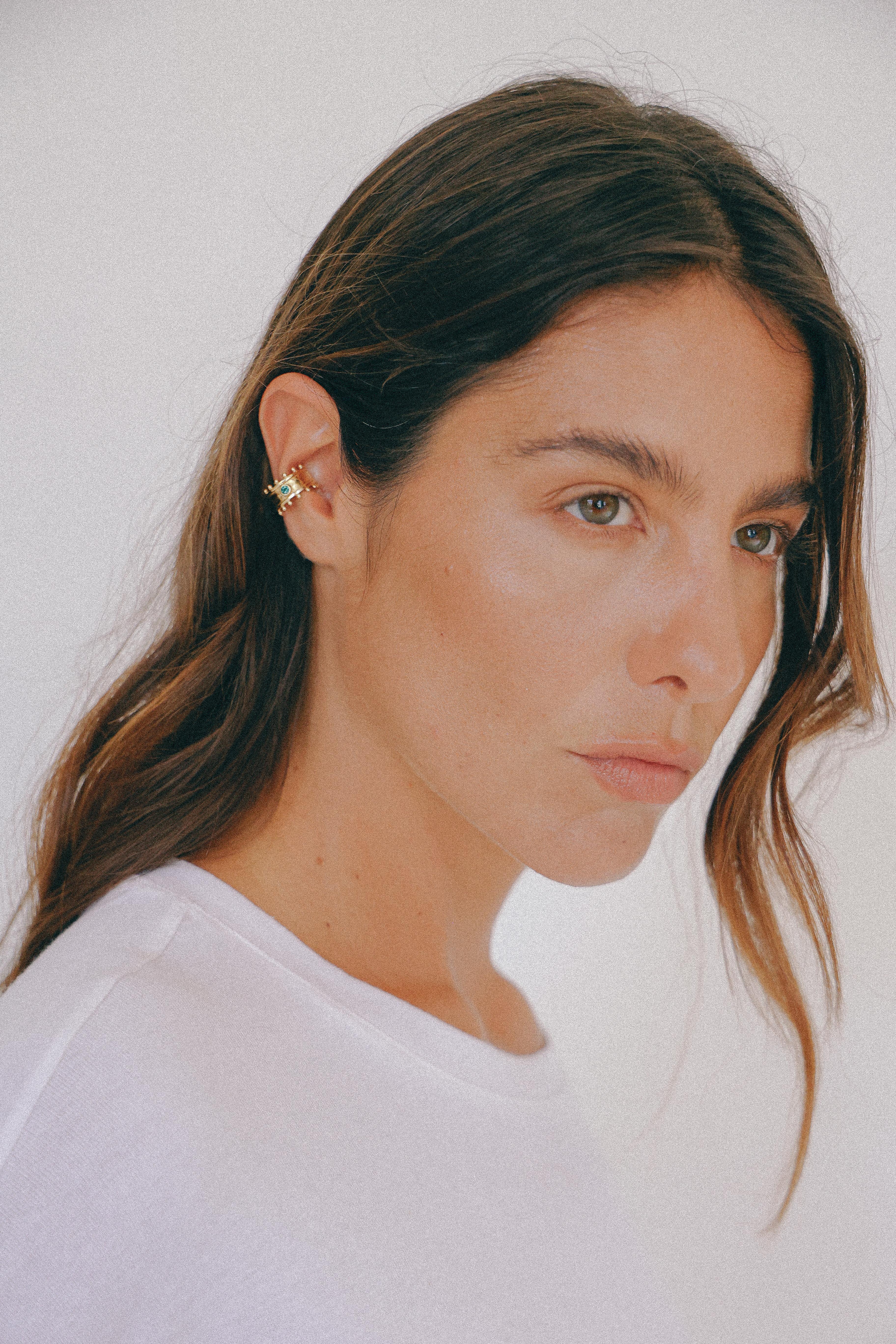 ARO EARCUFF ETER GOLD Y CUARZO VERDE