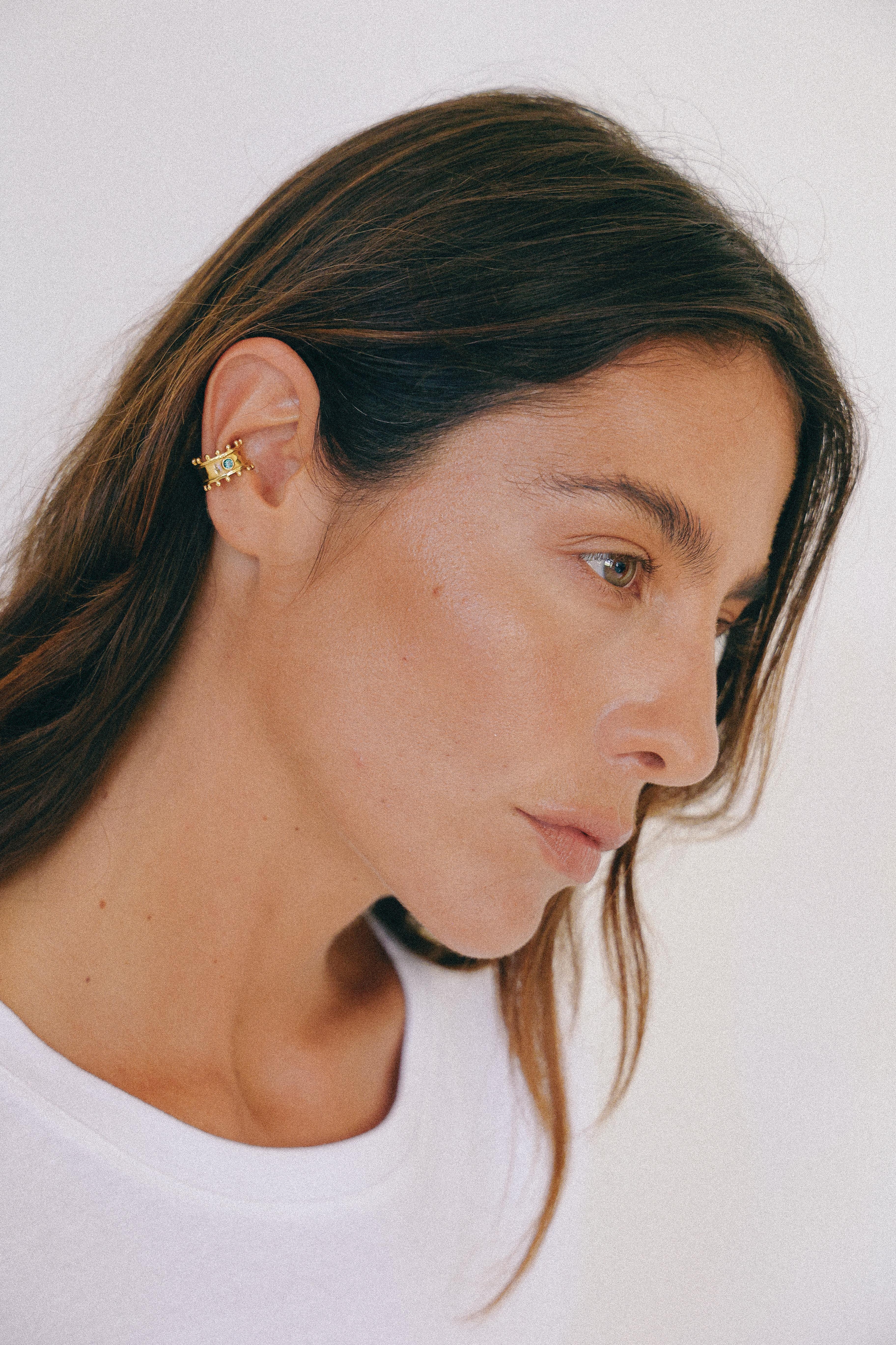ARO EARCUFF ETER GOLD Y CUARZO VERDE