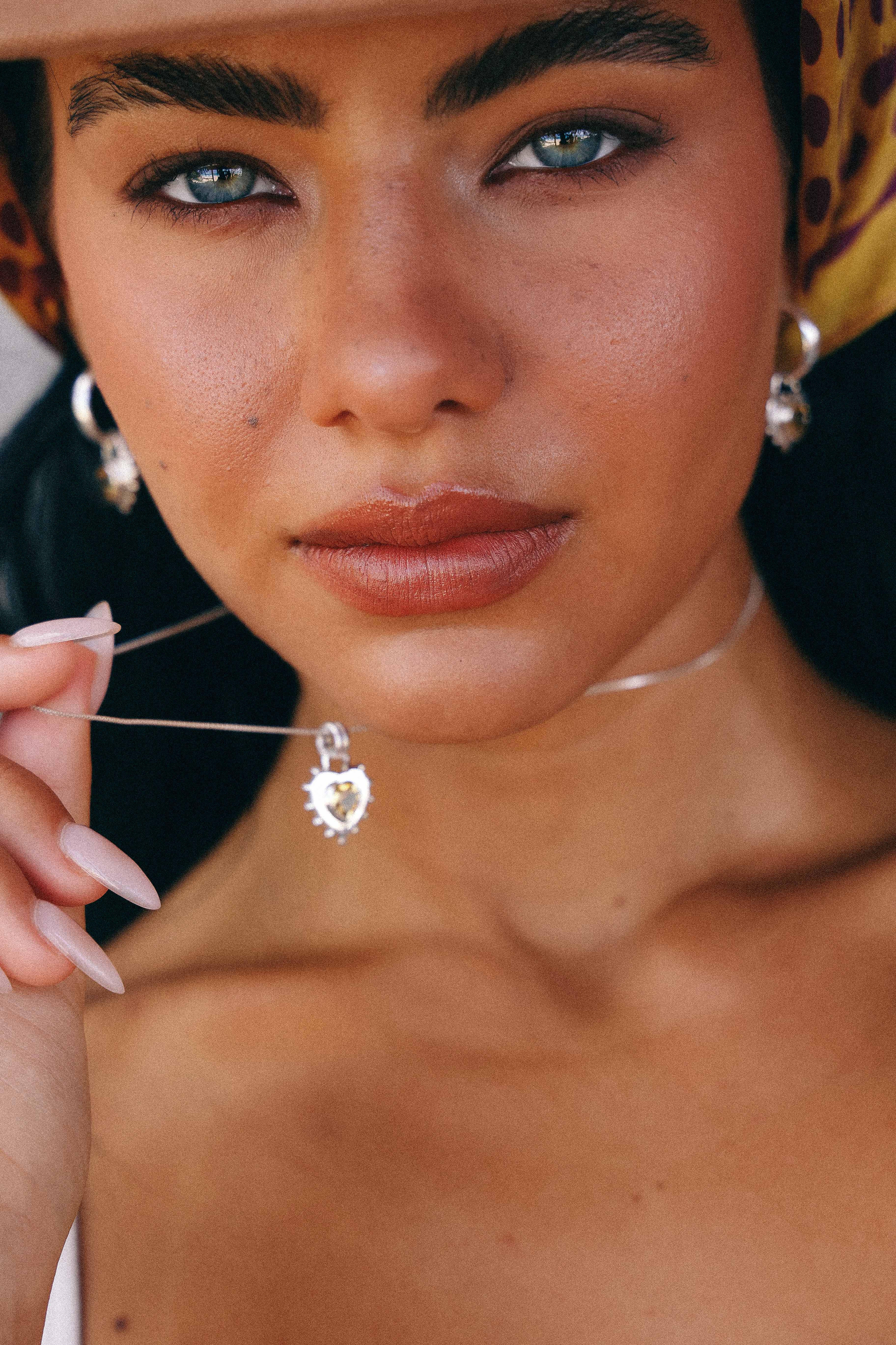 COLLAR CORAZON PLATA Y CITRINO