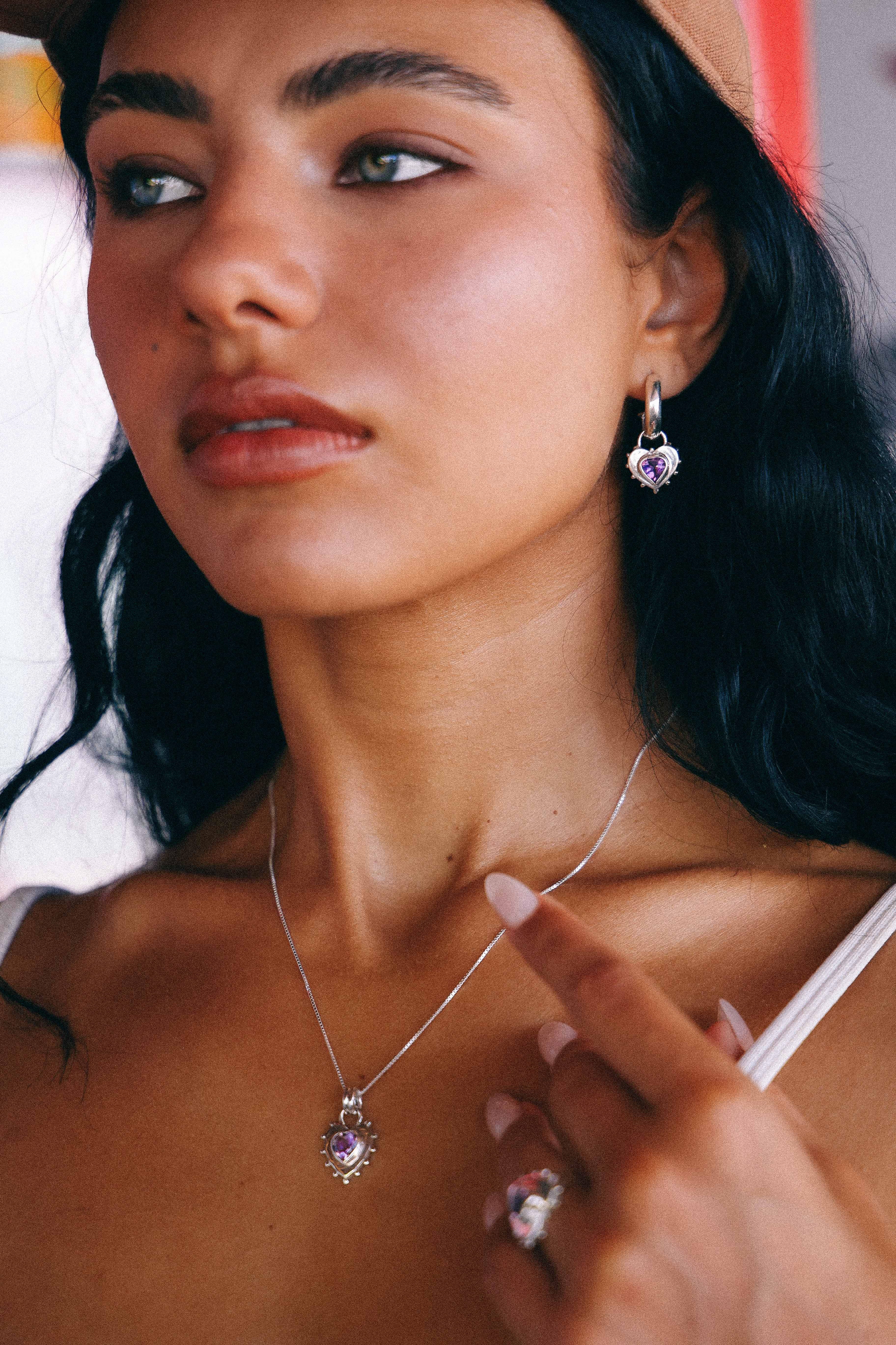 AROS CORAZON DE PLATA Y AMATISTA