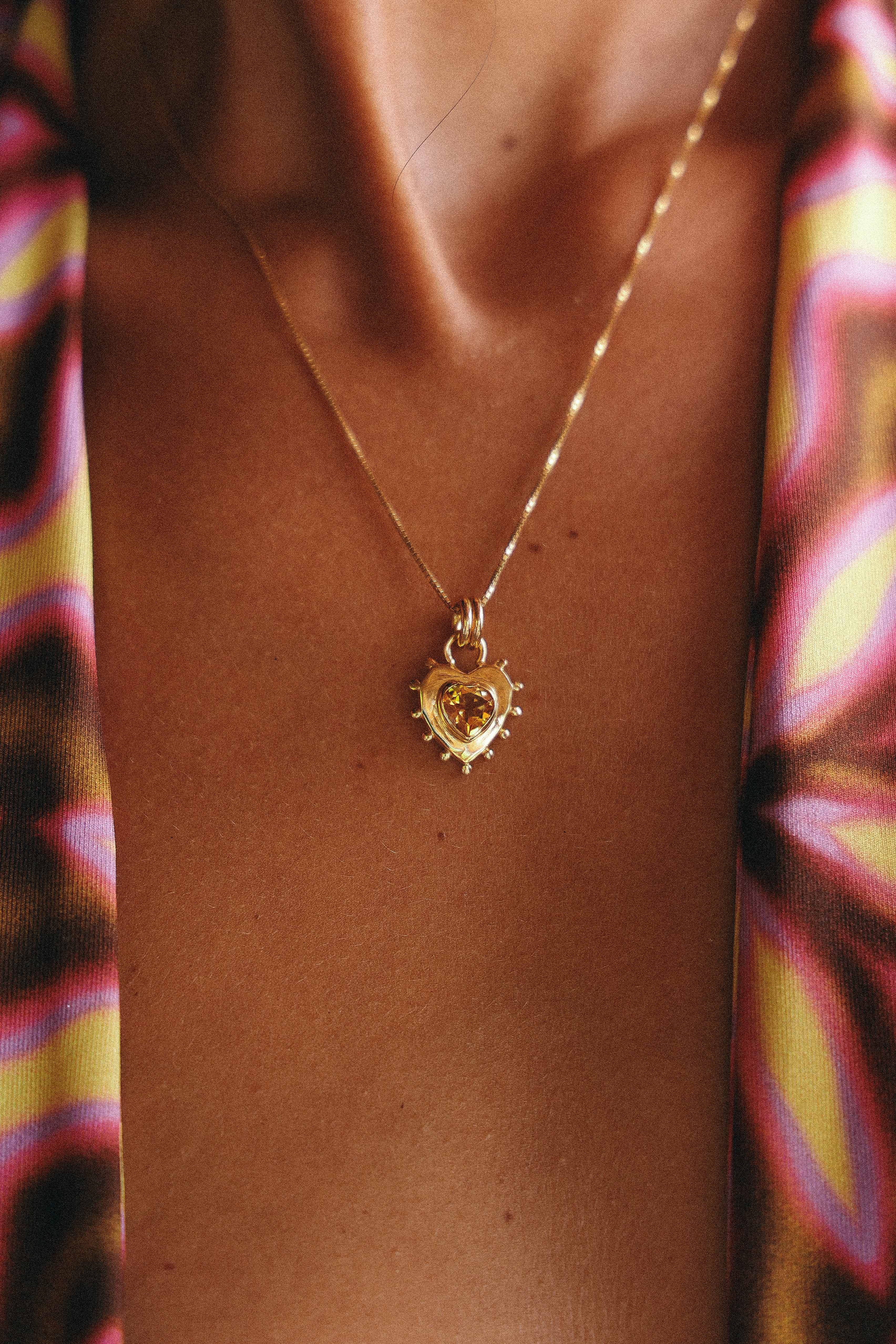COLLAR CORAZON CITRINO GOLD