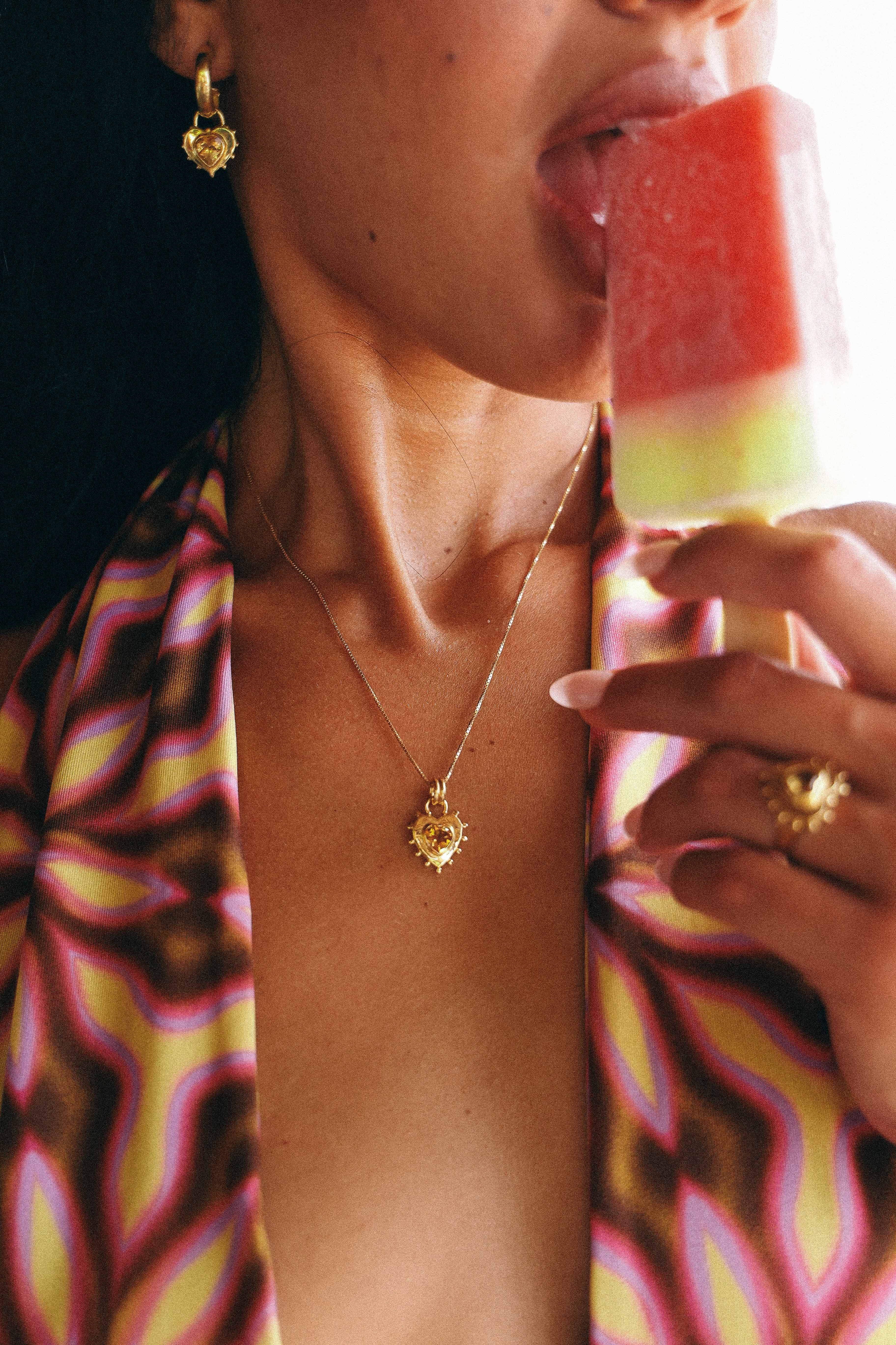 COLLAR CORAZON CITRINO GOLD