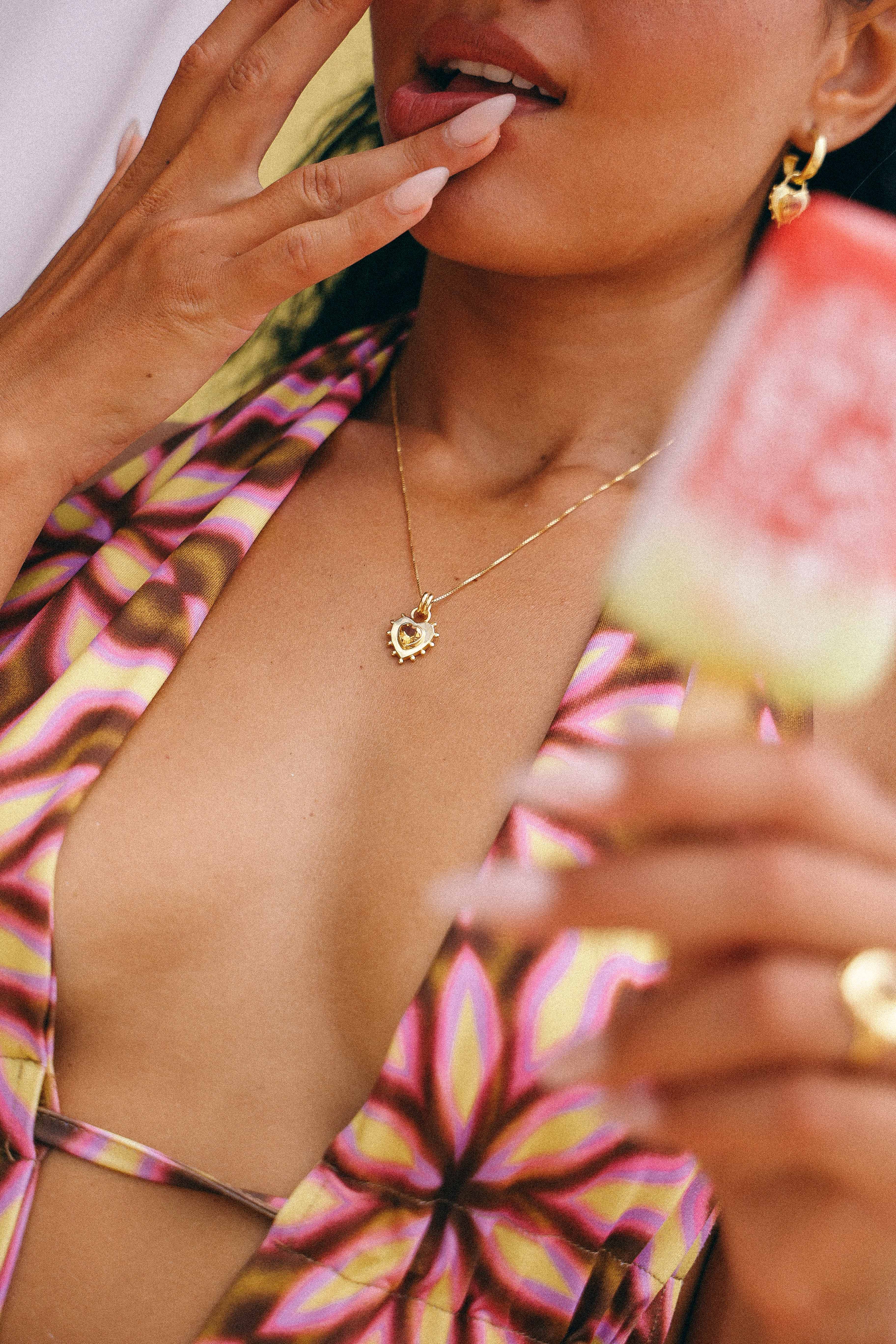 COLLAR CORAZON CITRINO GOLD