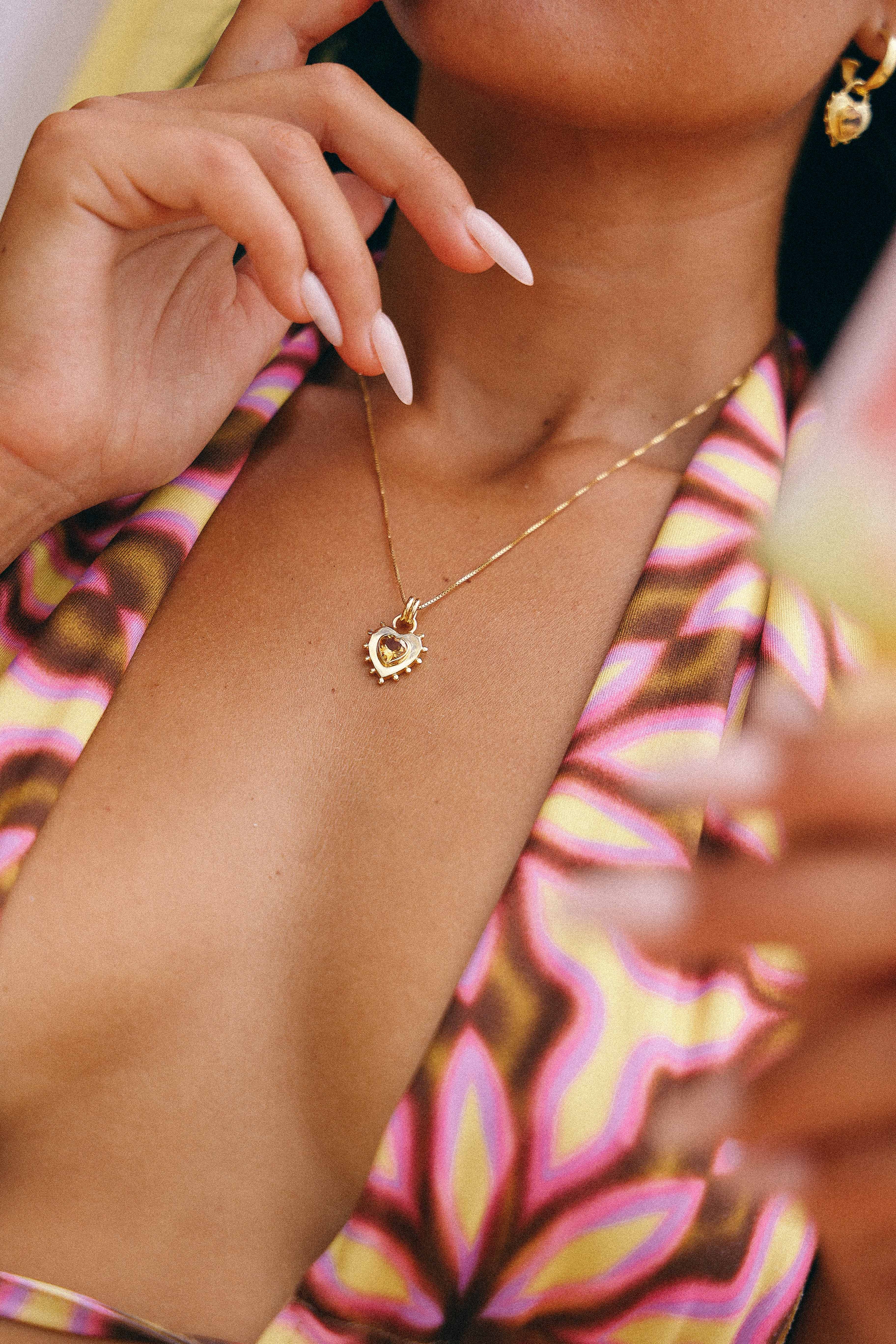 COLLAR CORAZON CITRINO GOLD