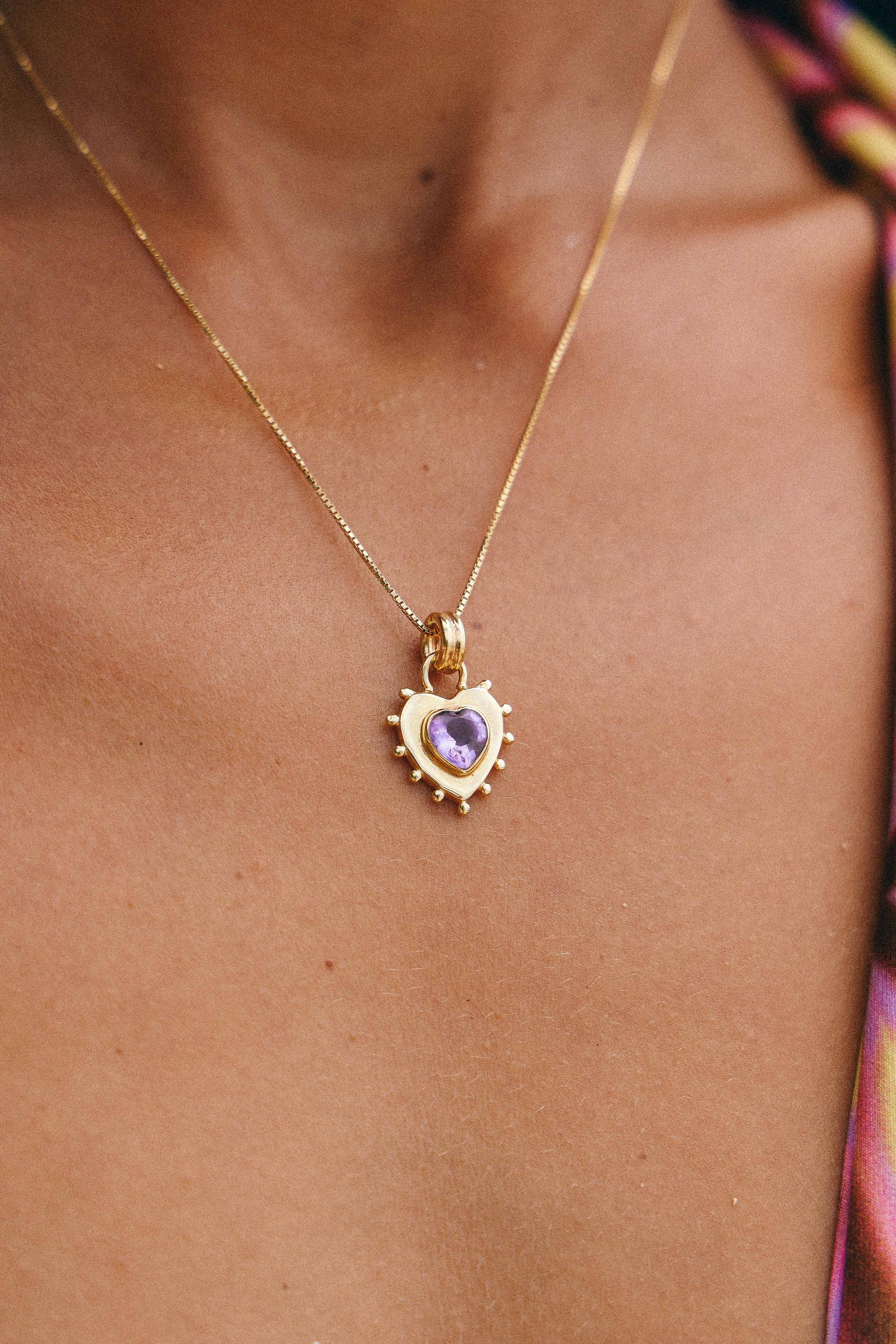 COLLAR CORAZON AMATISTA GOLD