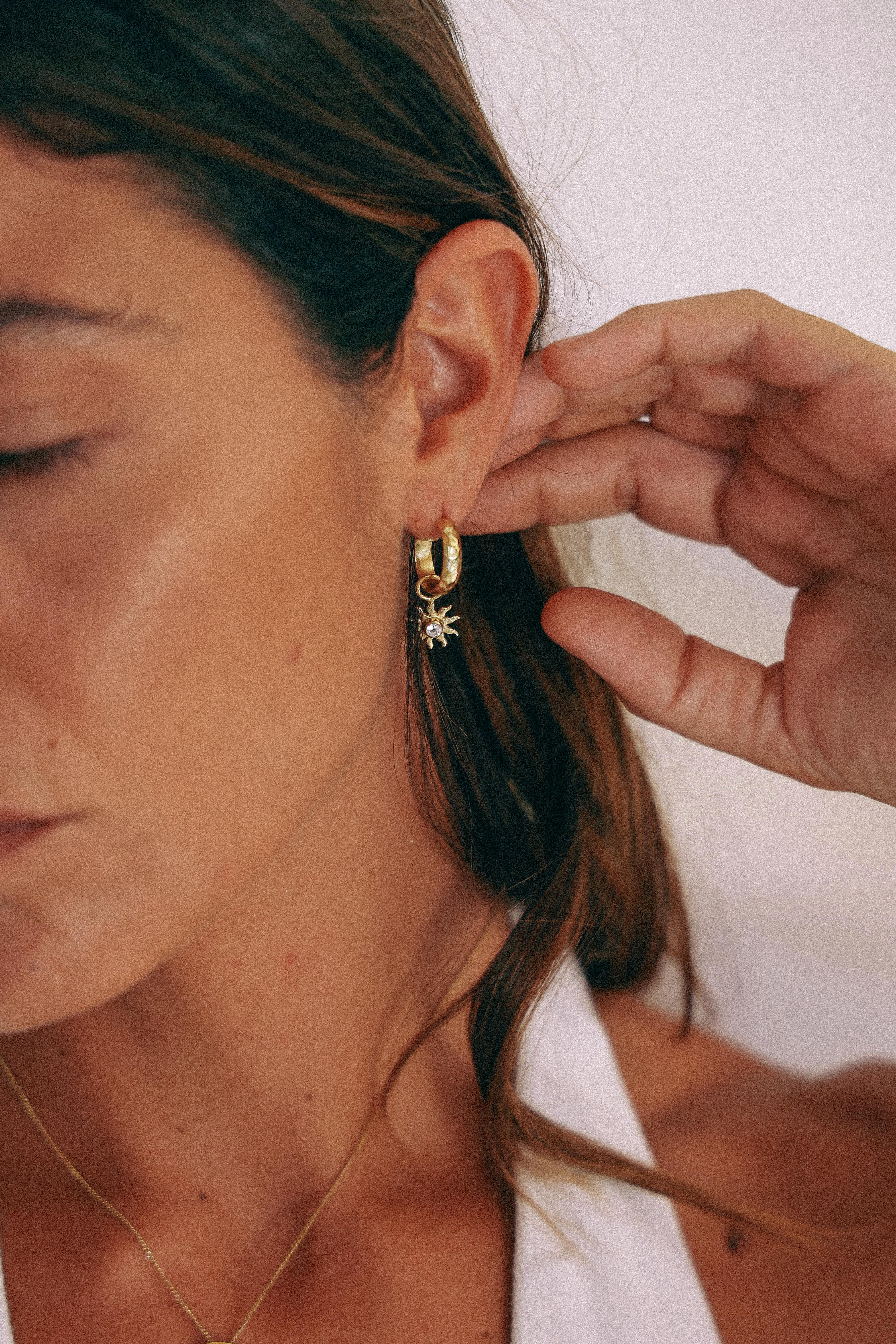 AROS AUREA GOLD Y TOPACIO BLANCO