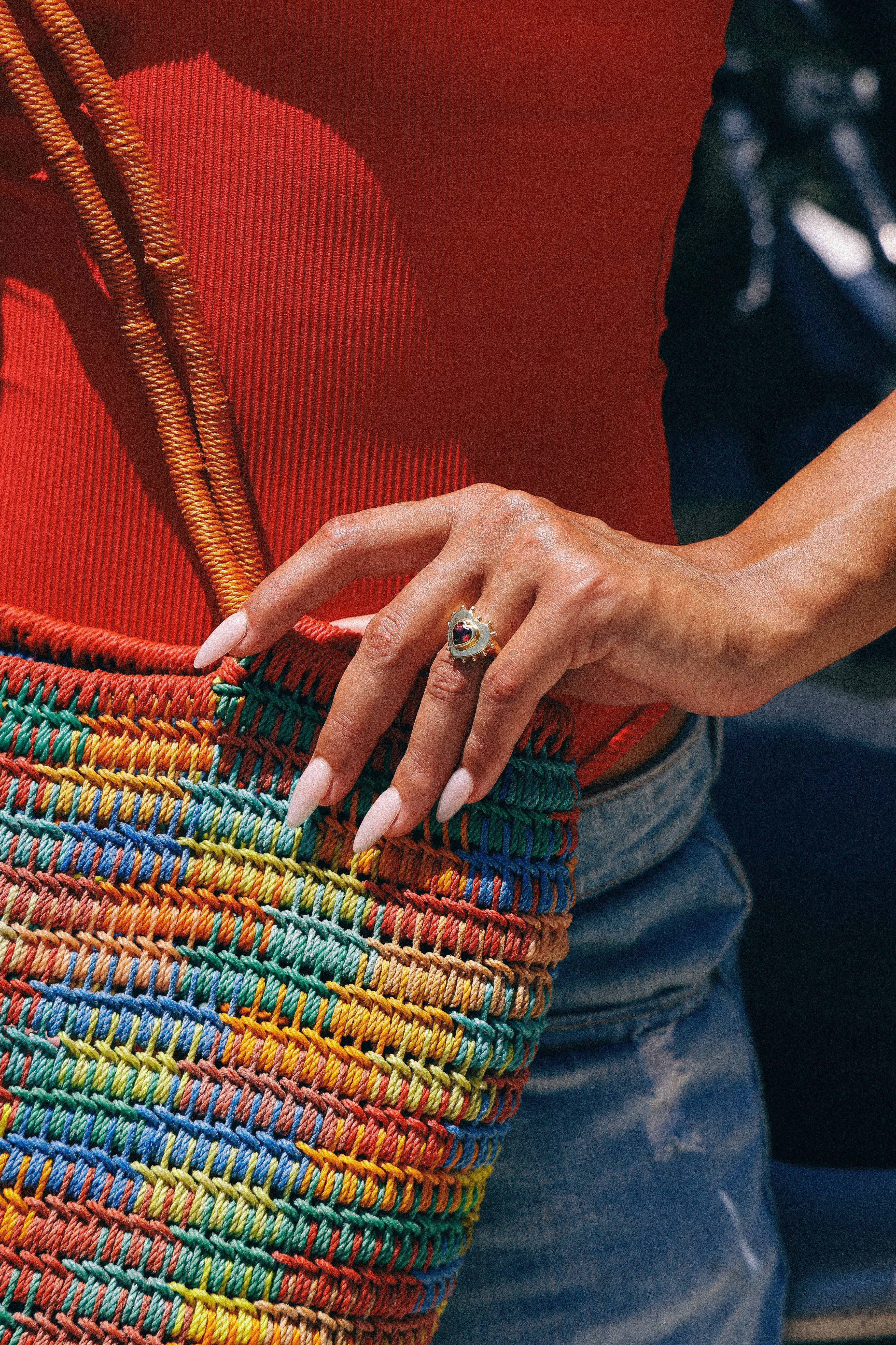 ANILLO CORAZON GRANATE GOLD