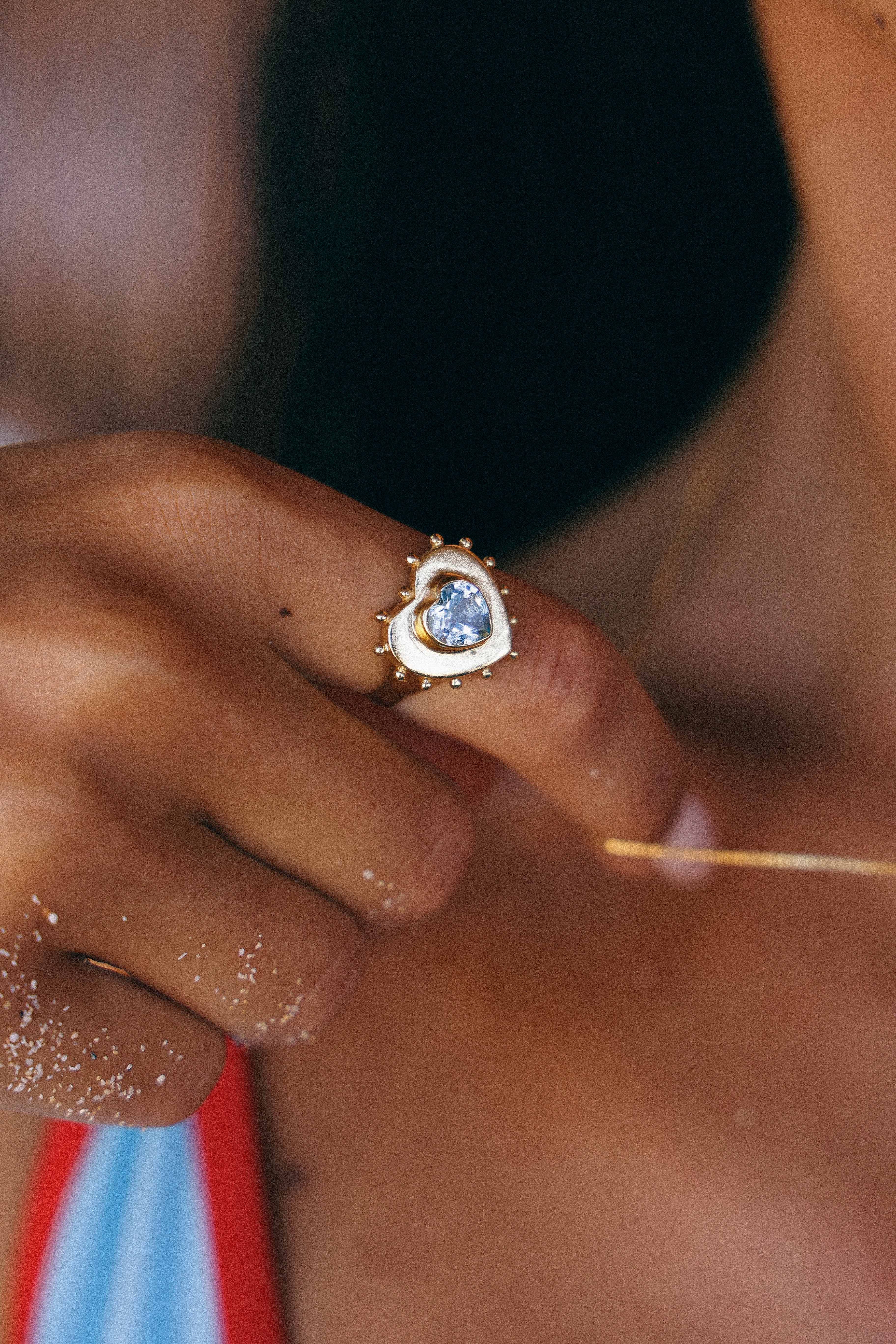 ANILLO CORAZON TOPACIO GOLD