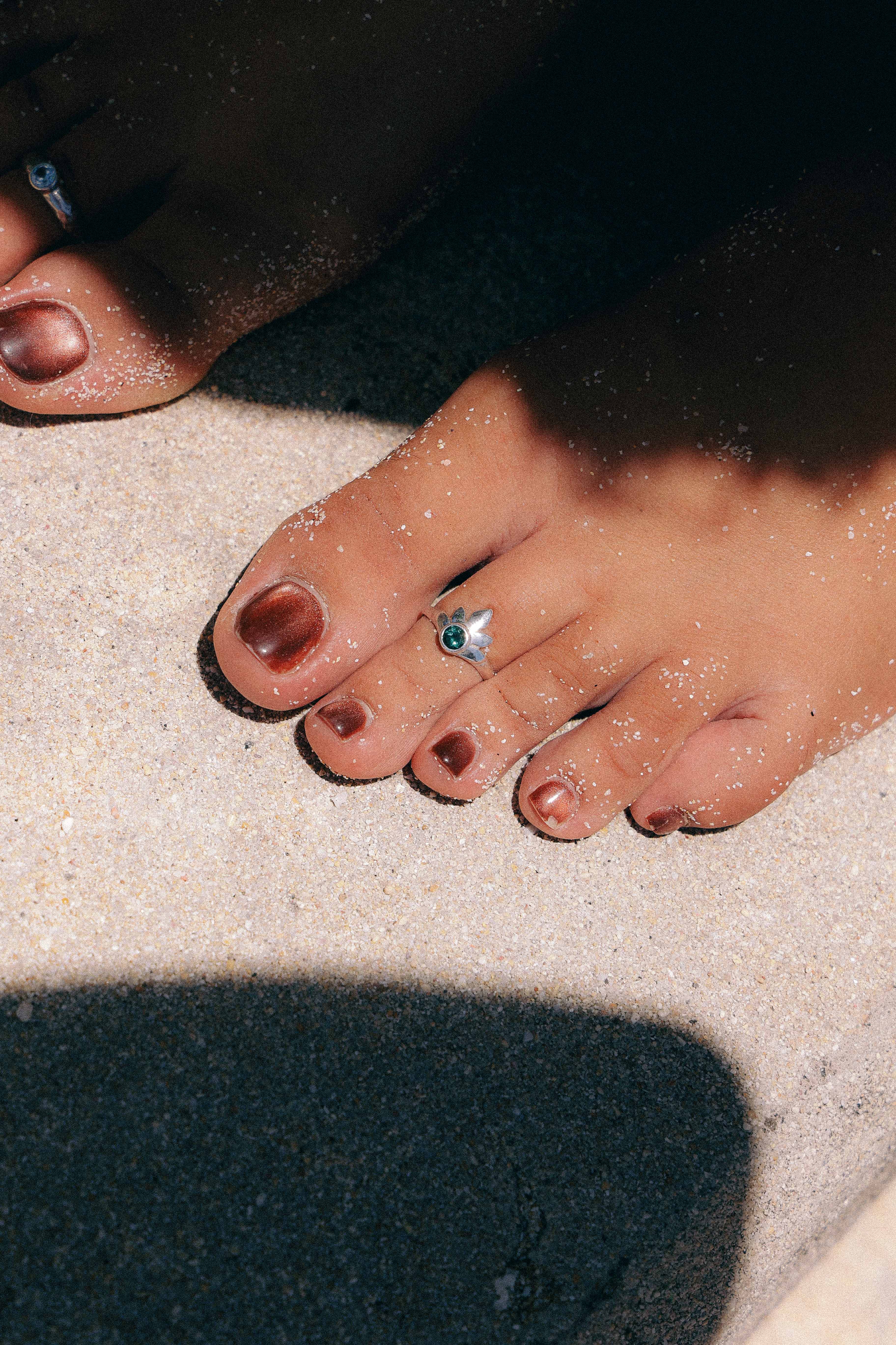 ANILLO DE PIE IRIS DE PLATA Y CUARZO VERDE