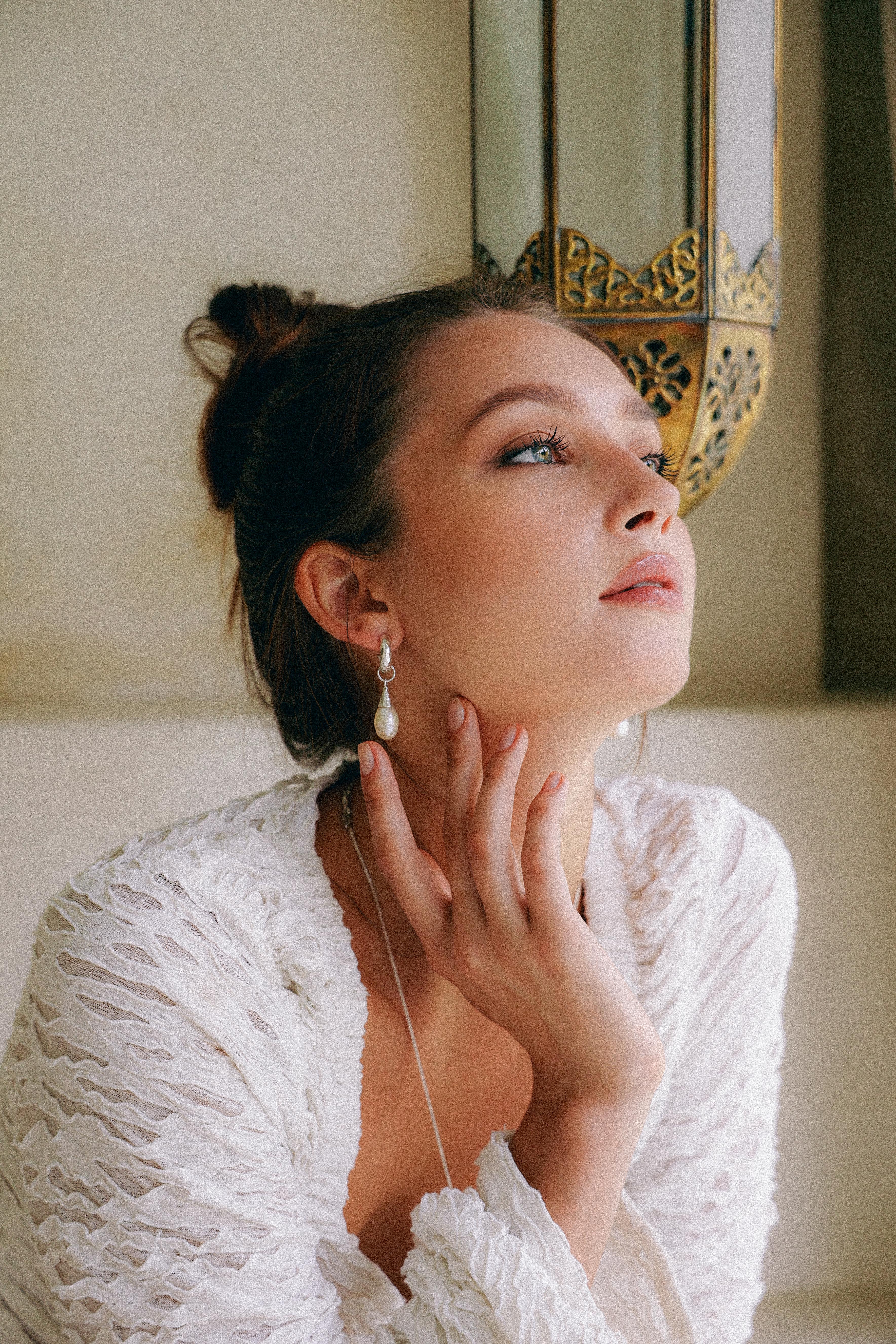 AROS HOOPS MADRE PERLA DE PLATA