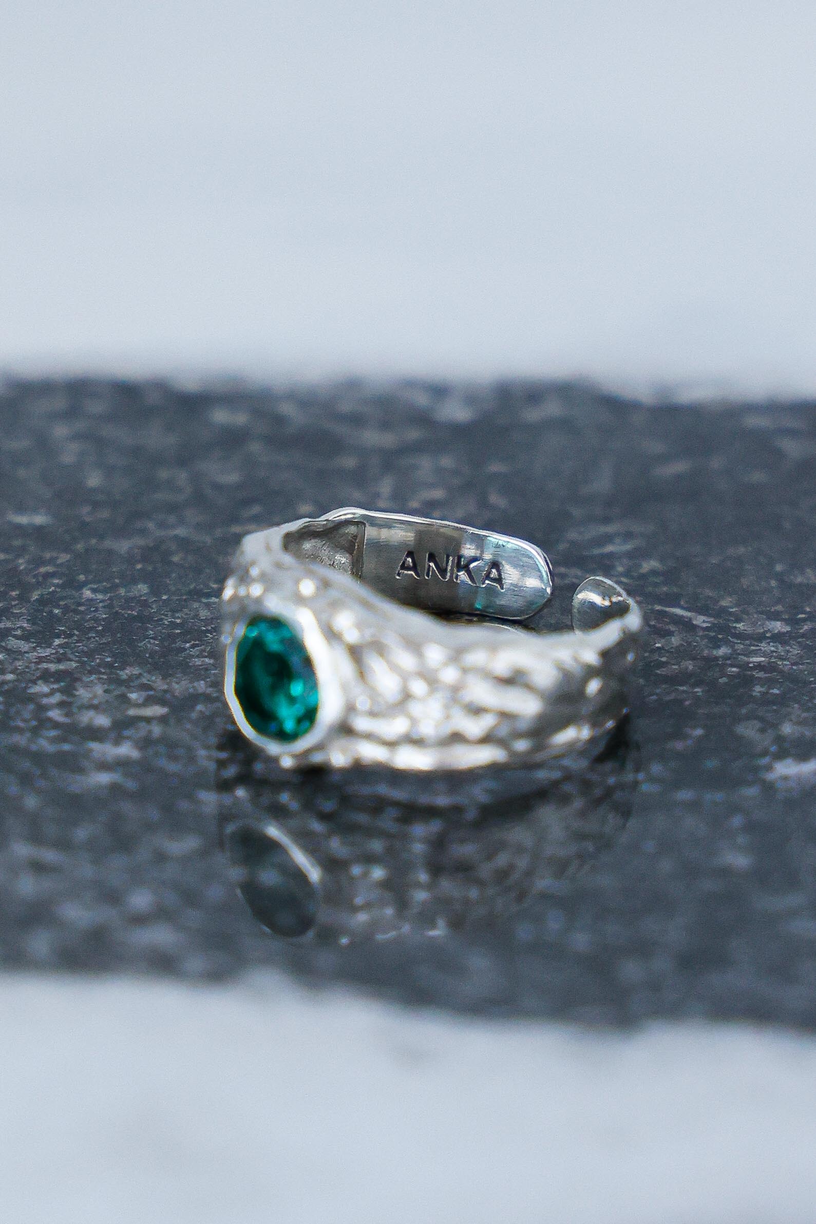 ANILLO SELES DE PLATA Y CUARZO VERDE