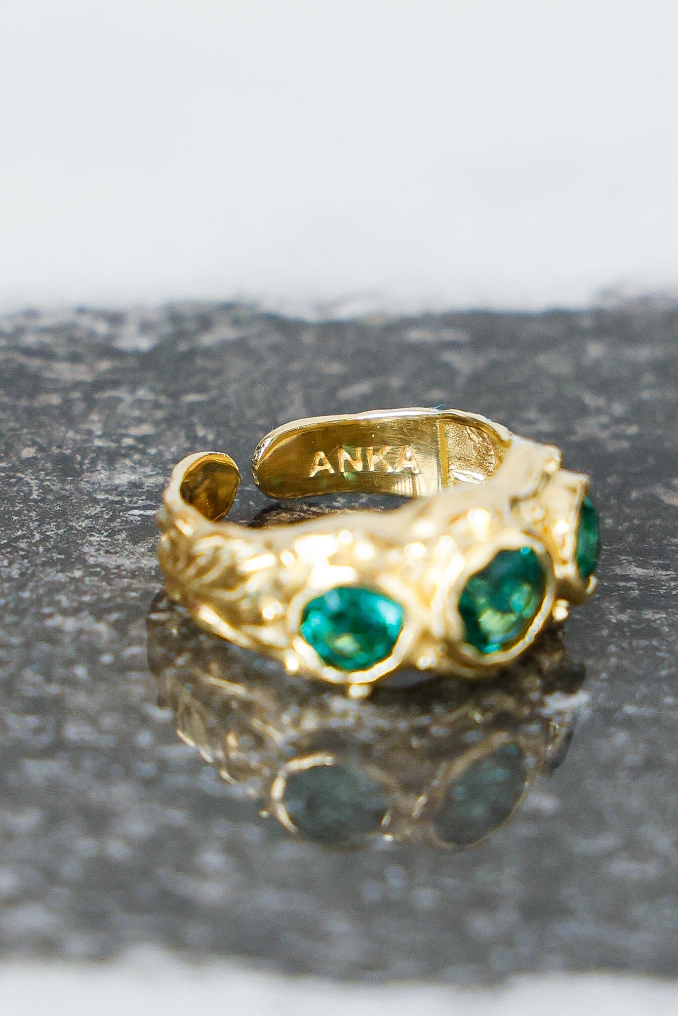 ANILLO SOLENE ORO Y CUARZOS VERDES