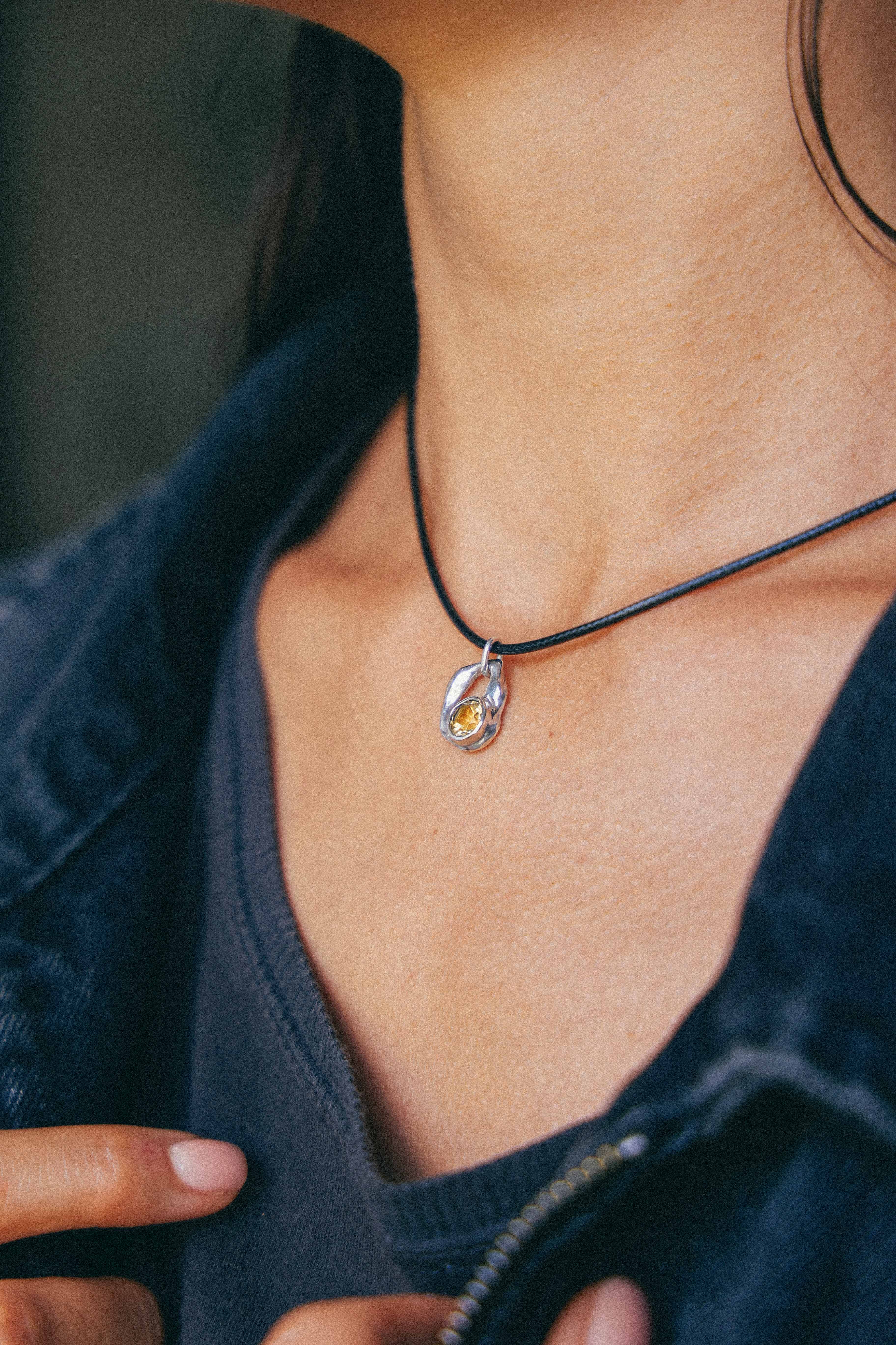 COLLAR SELES DE PLATA Y CITRINO