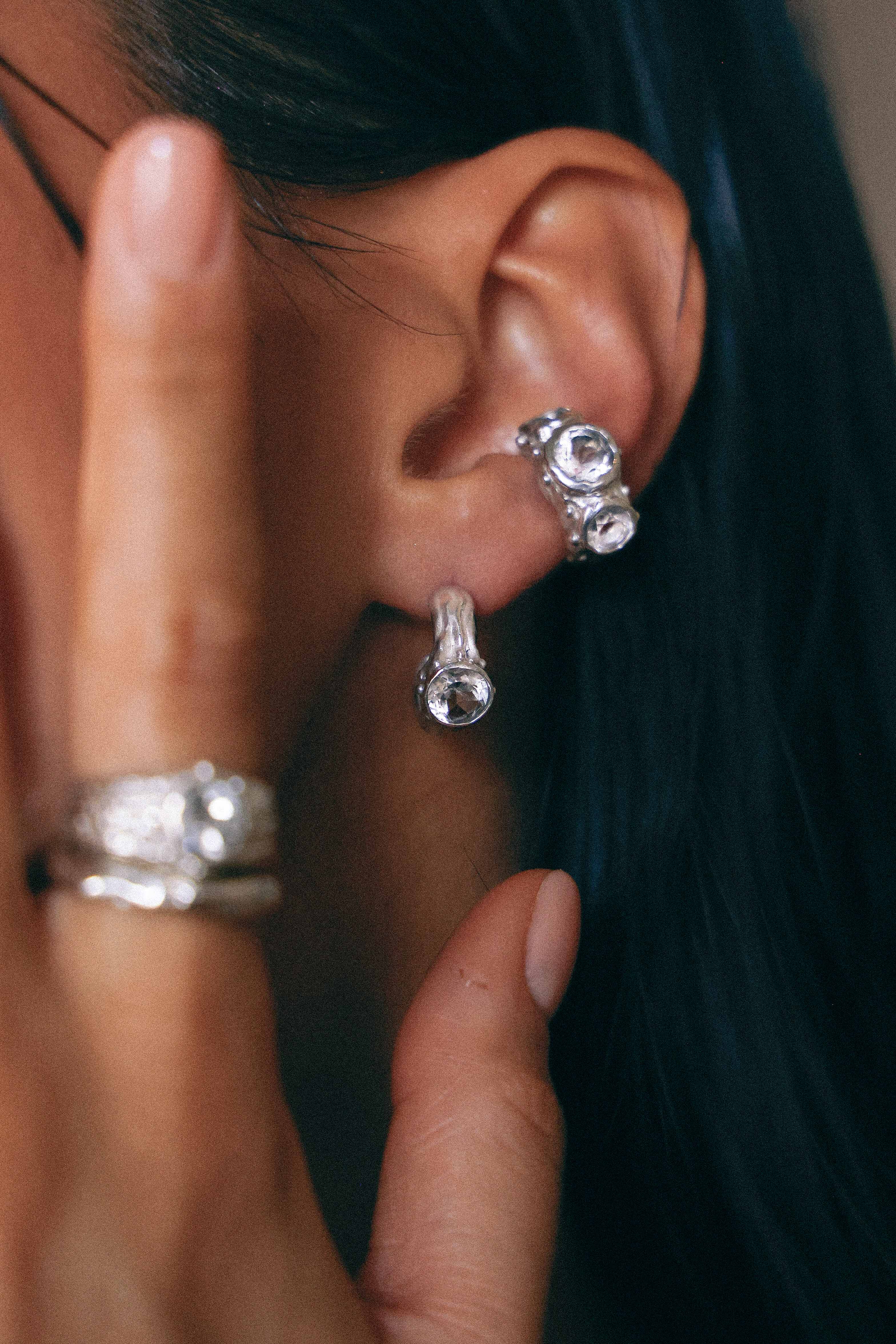 AROS SELES DE PLATA Y TOPACIO BLANCO