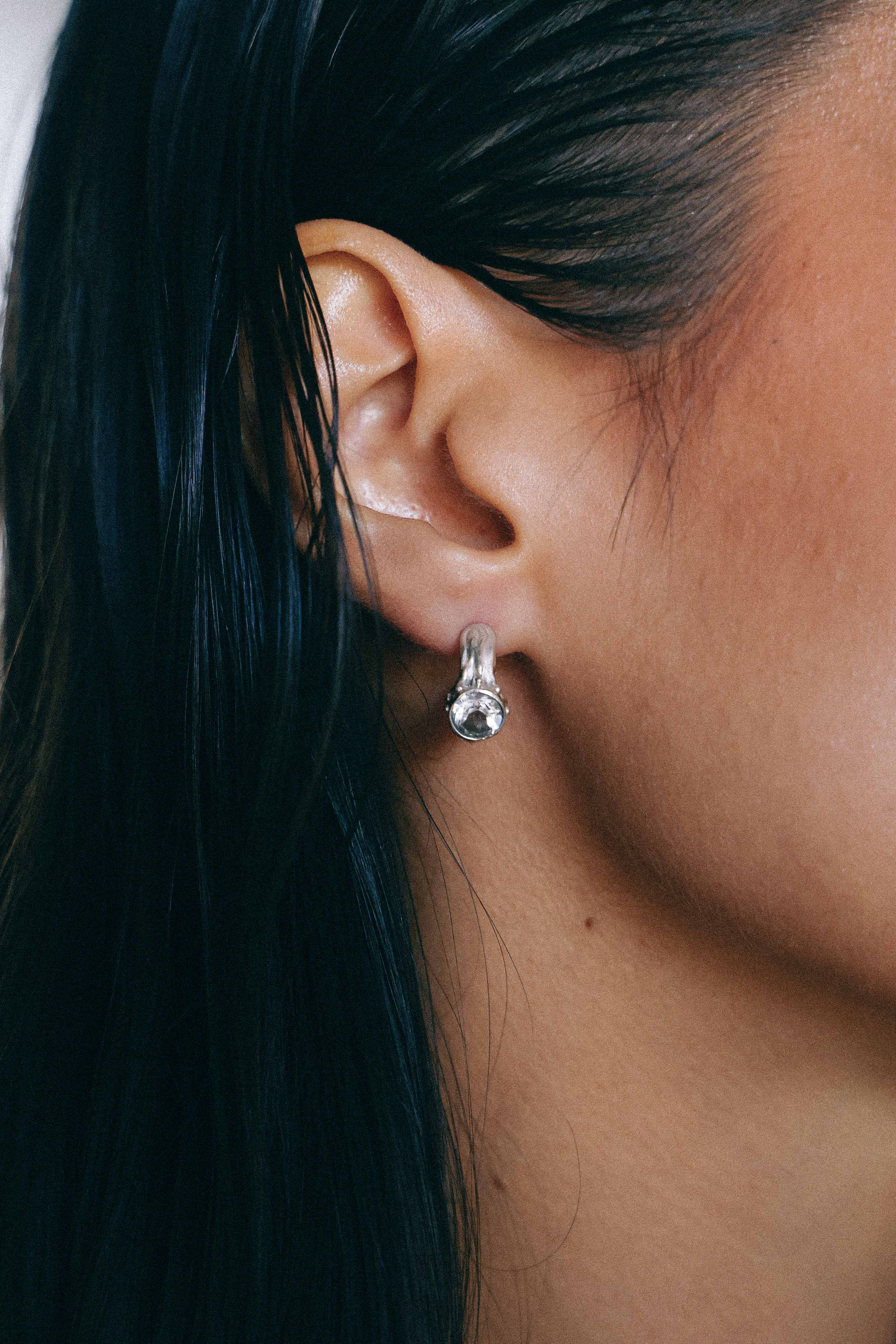 AROS SELES DE PLATA Y TOPACIO BLANCO