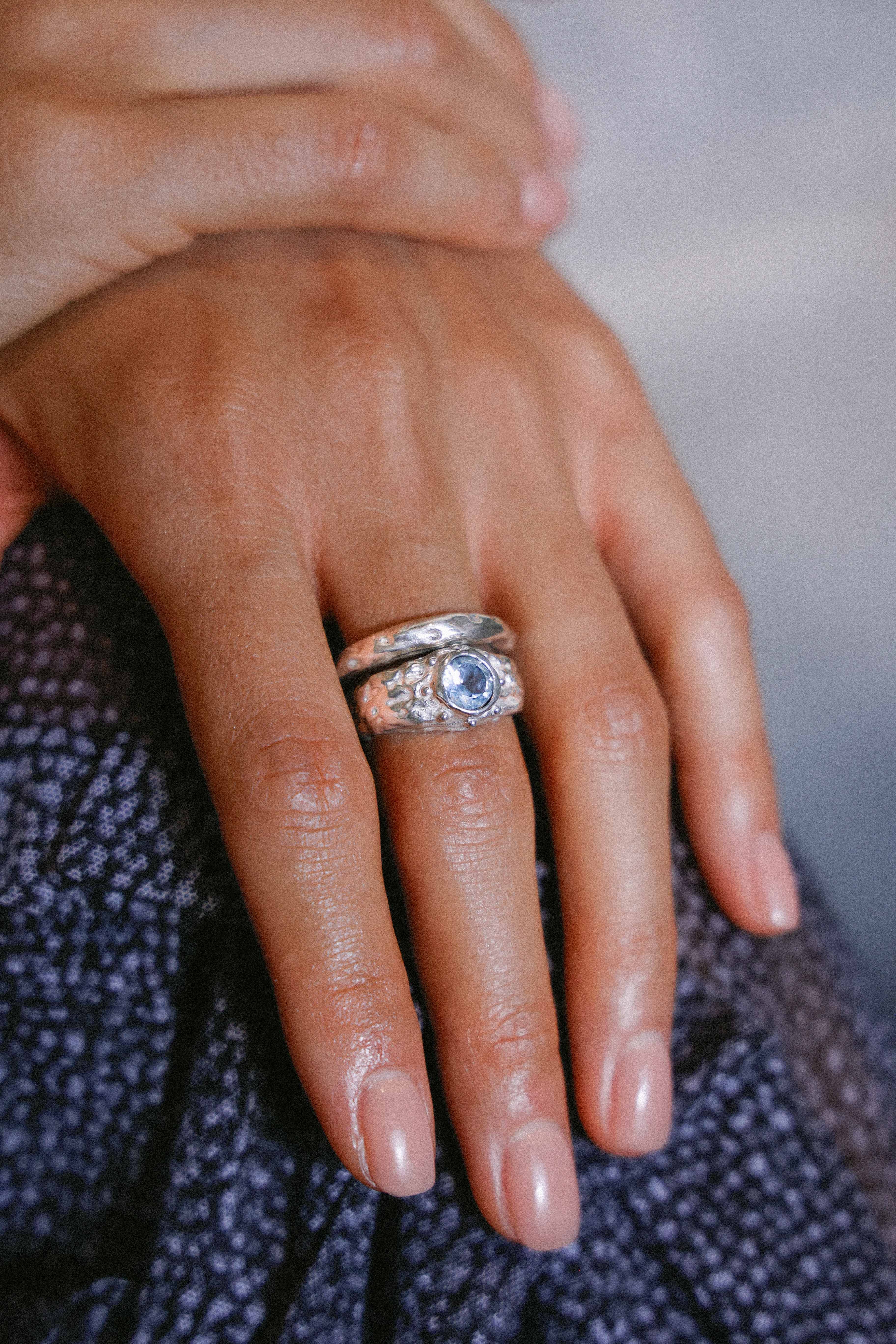 ANILLO SELES DE PLATA Y TOPACIO CELESTE