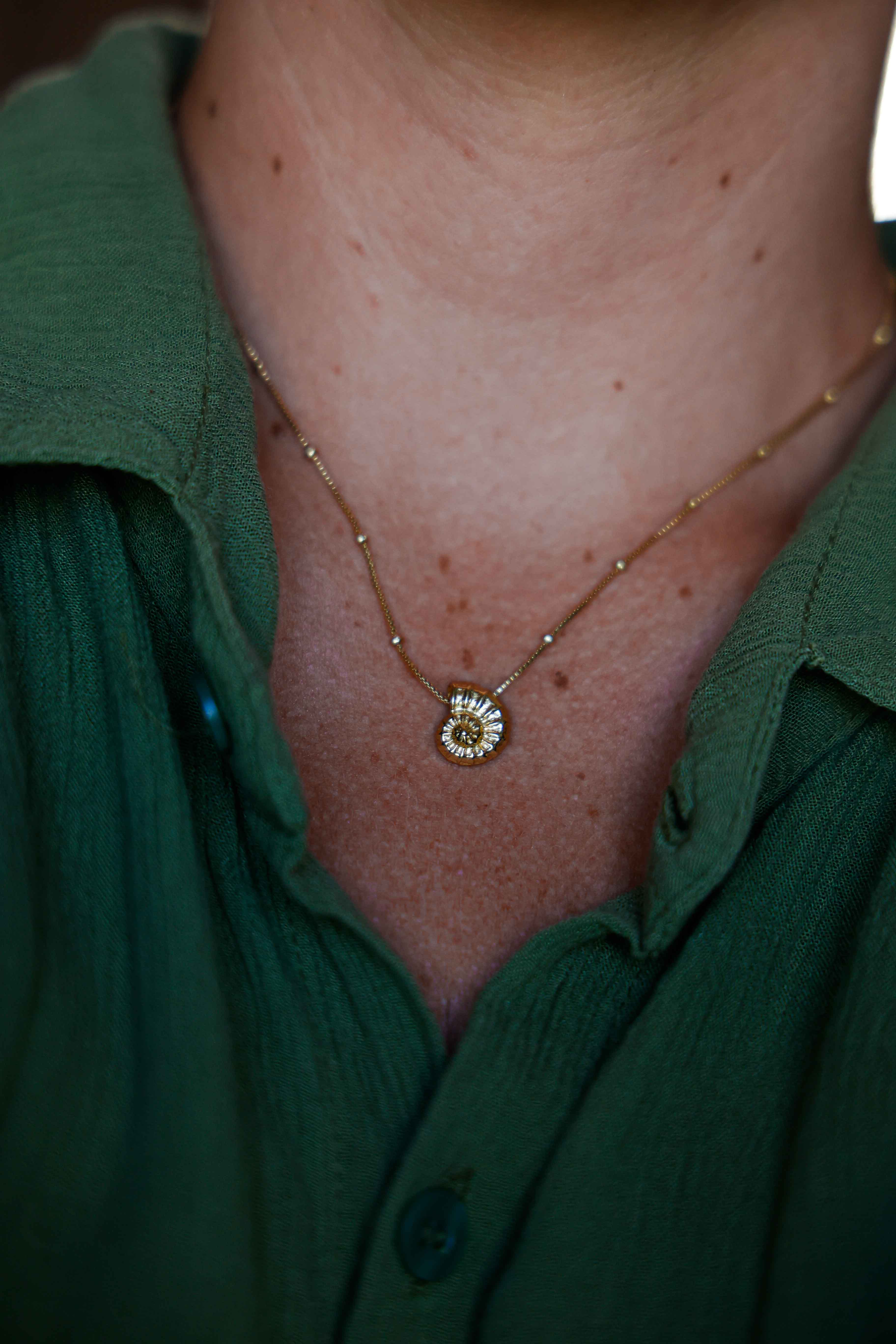 COLLAR CARACOLA GOLD