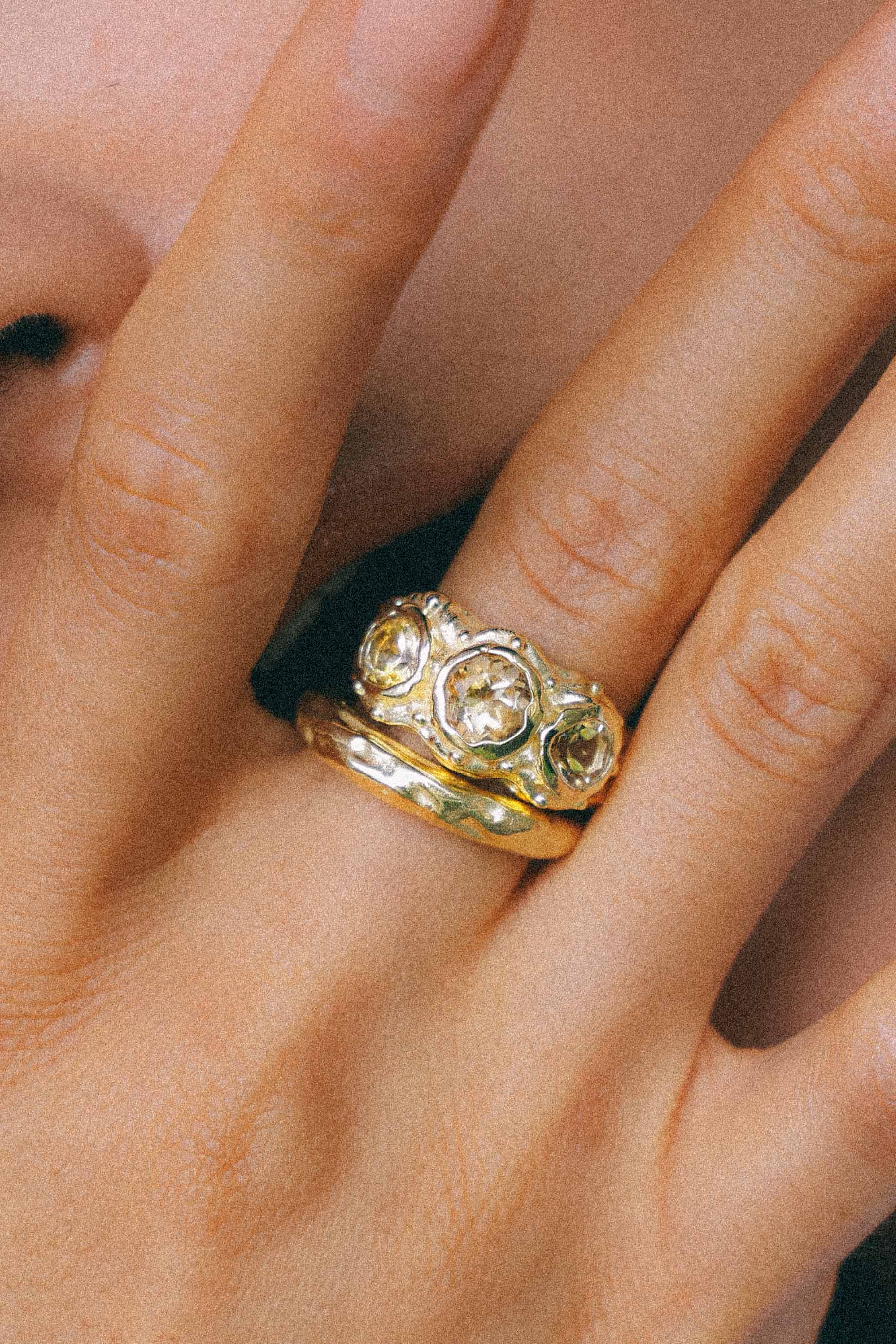 ANILLO SOLENE ORO Y CITRINOS